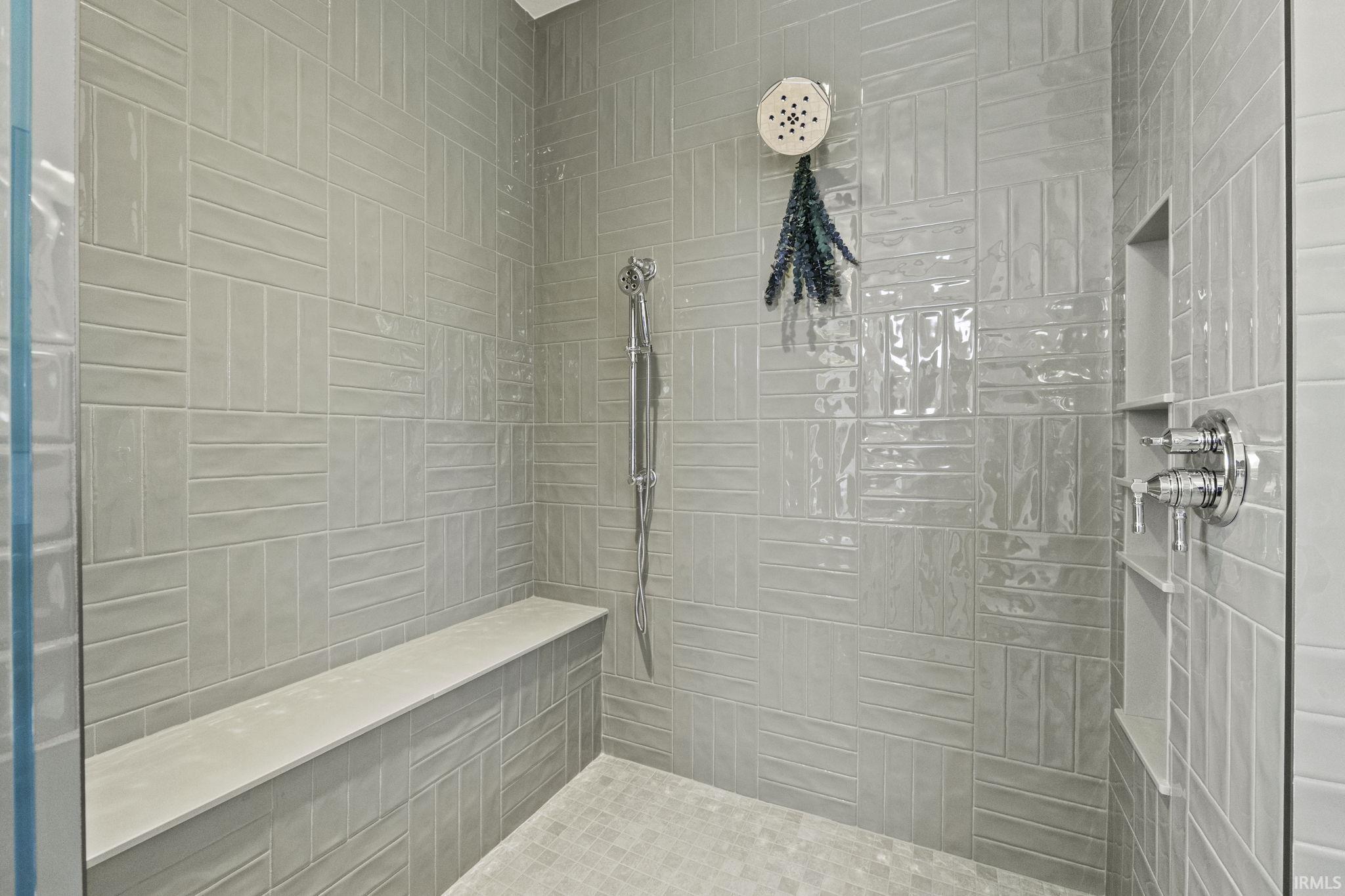 Huntertown, Indiana, 46748, United States, 4 Bedrooms Bedrooms, ,4 BathroomsBathrooms,Residential,For Sale,2005493