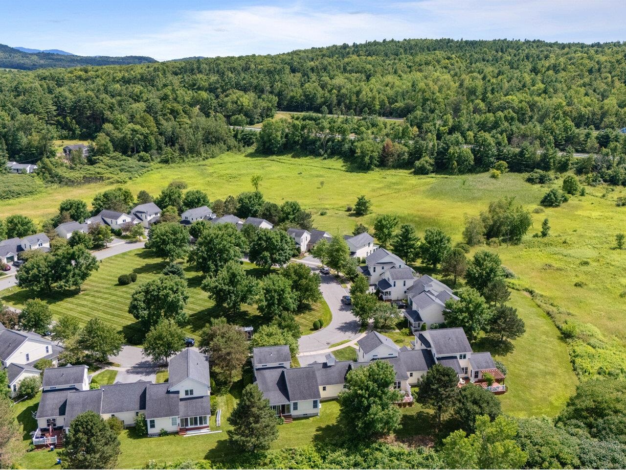 Williston, Vermont, 05495, United States, 2 Bedrooms Bedrooms, ,3 BathroomsBathrooms,Residential,For Sale,1901001