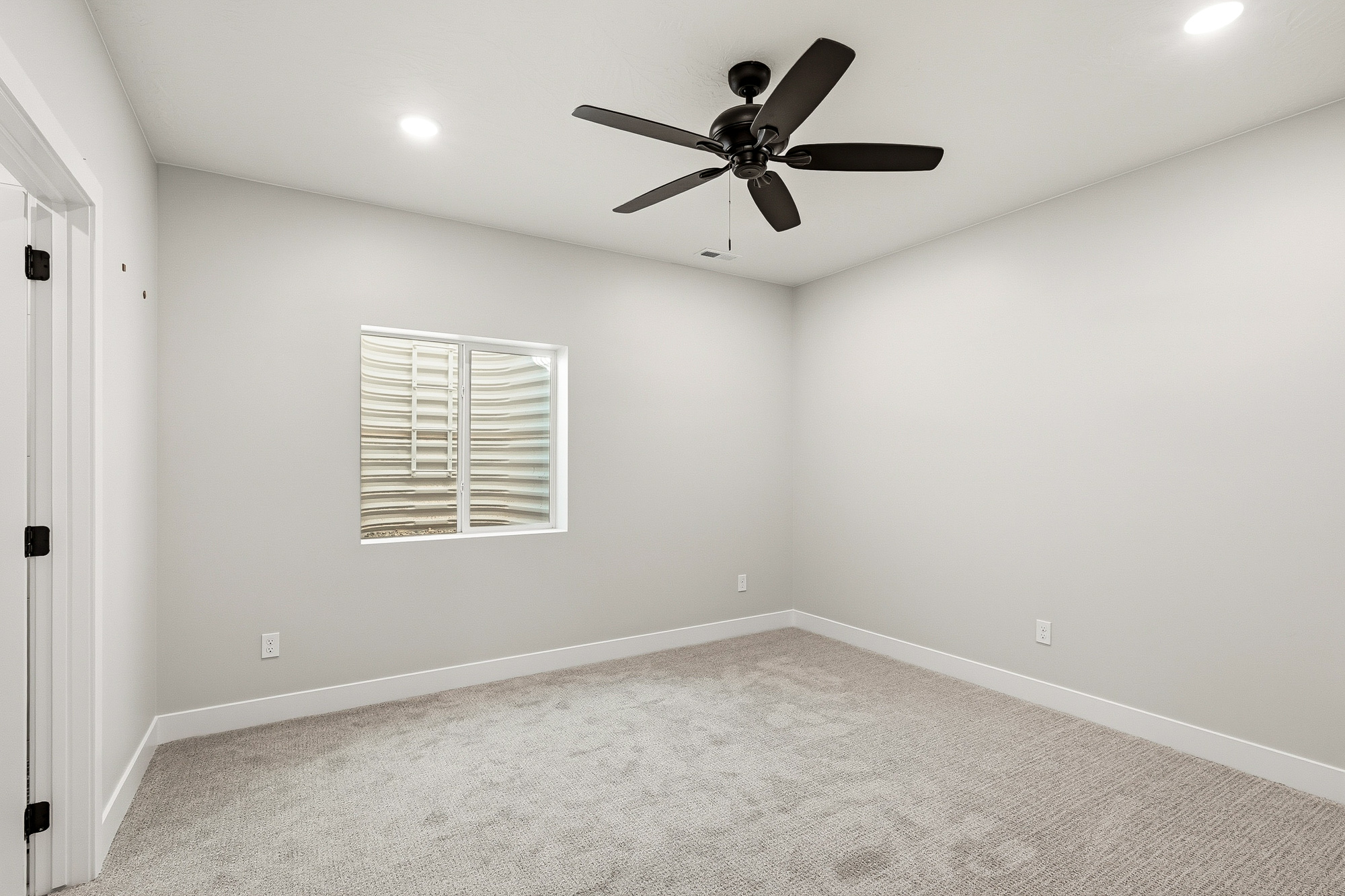 Cedar City, Utah, 84720, United States, 6 Bedrooms Bedrooms, ,4 BathroomsBathrooms,Residential,For Sale,1978281