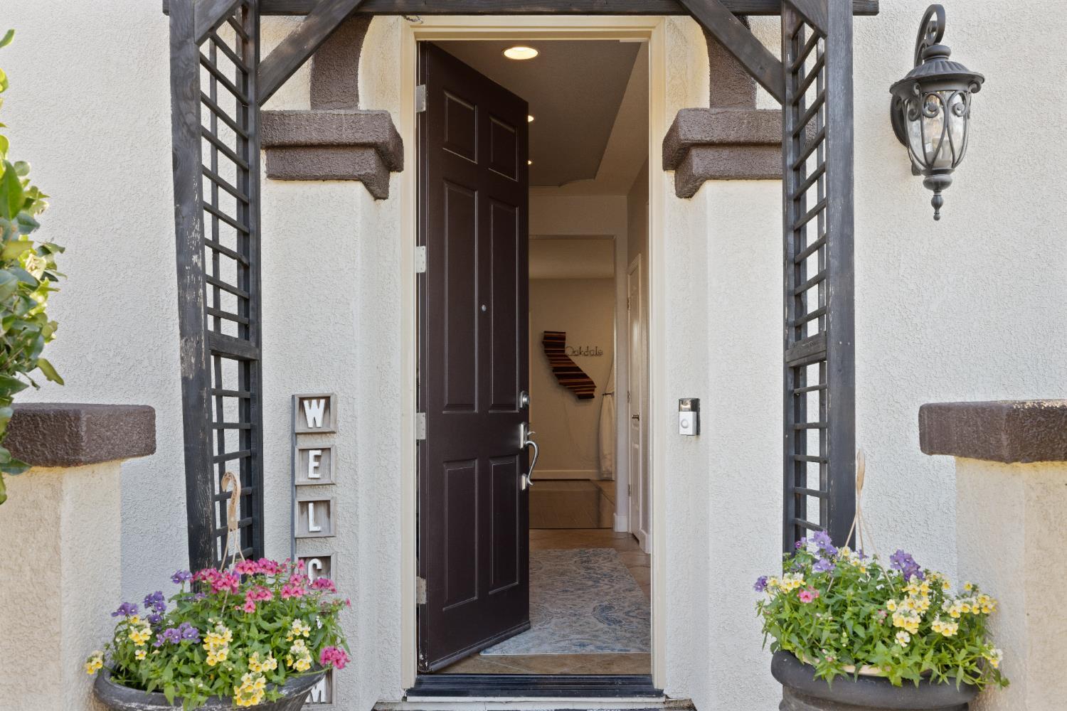 Oakdale, California, 95361, United States, 4 Bedrooms Bedrooms, ,4 BathroomsBathrooms,Residential,For Sale,2011319