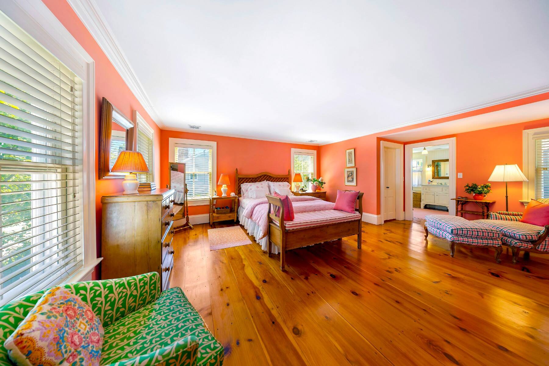  First-Time Exclusive Offering on Coveted Glover Street - 物件實景