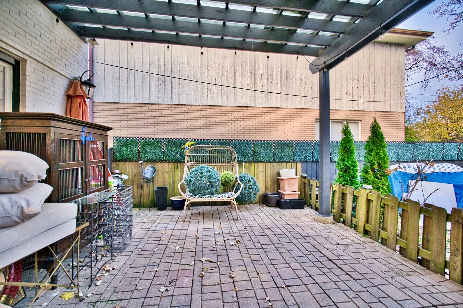 Skokie, Illinois, 60077, United States, 3 Bedrooms Bedrooms, ,4 BathroomsBathrooms,Residential,For Sale,2008583