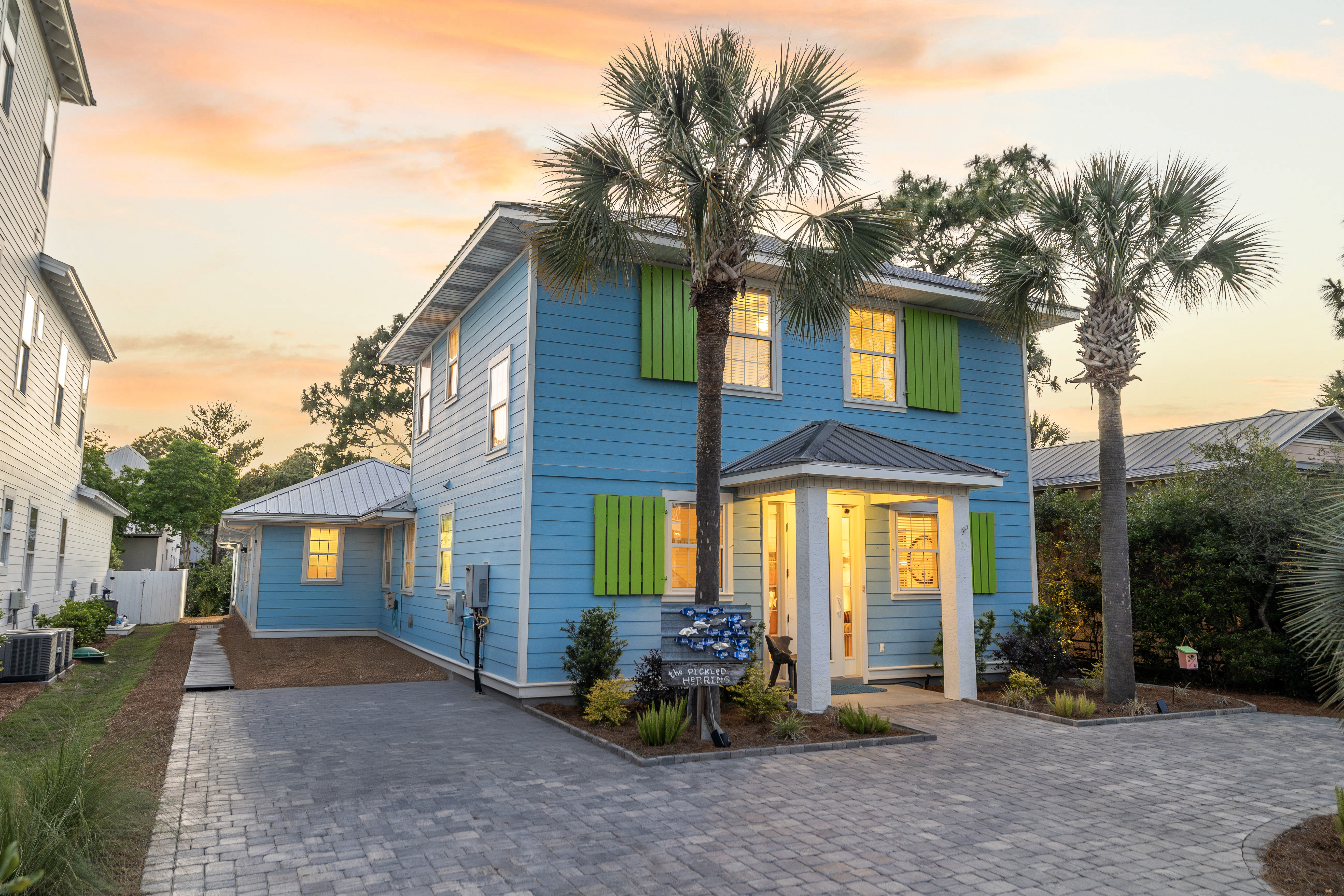  Updated Beach Cottage With Private Pool Steps From 30A - 物件實景