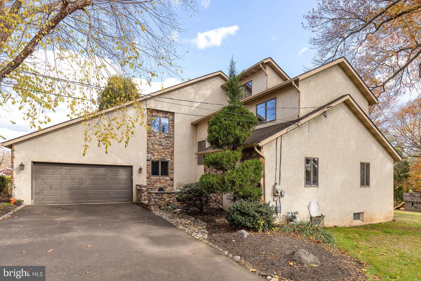 Chalfont, Pennsylvania, 18914, United States, 4 Bedrooms Bedrooms, ,4 BathroomsBathrooms,Residential,For Sale,1991074