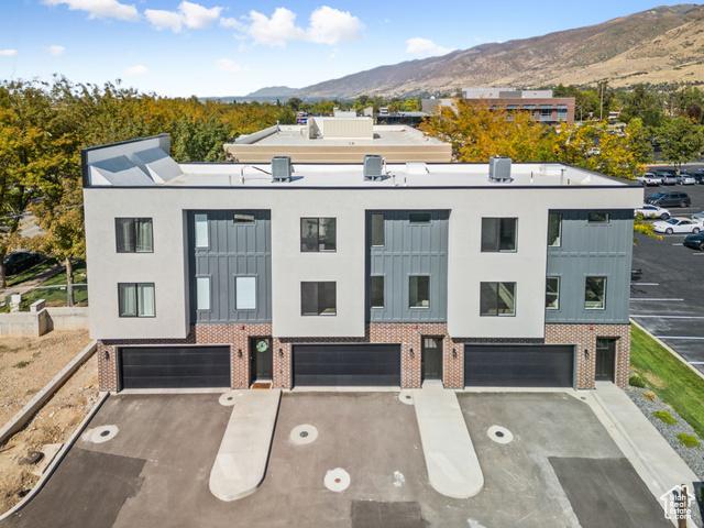 Bountiful, Utah, 84010, United States, 2 Bedrooms Bedrooms, ,3 BathroomsBathrooms,Residential,For Sale,1979748