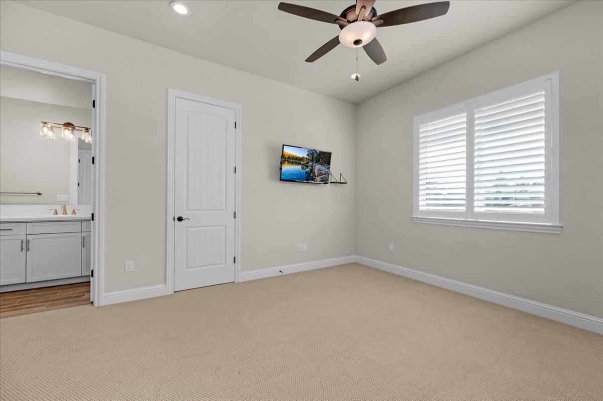 Fresno, California, 93730, United States, 3 Bedrooms Bedrooms, ,3 BathroomsBathrooms,Residential,For Sale,1846236