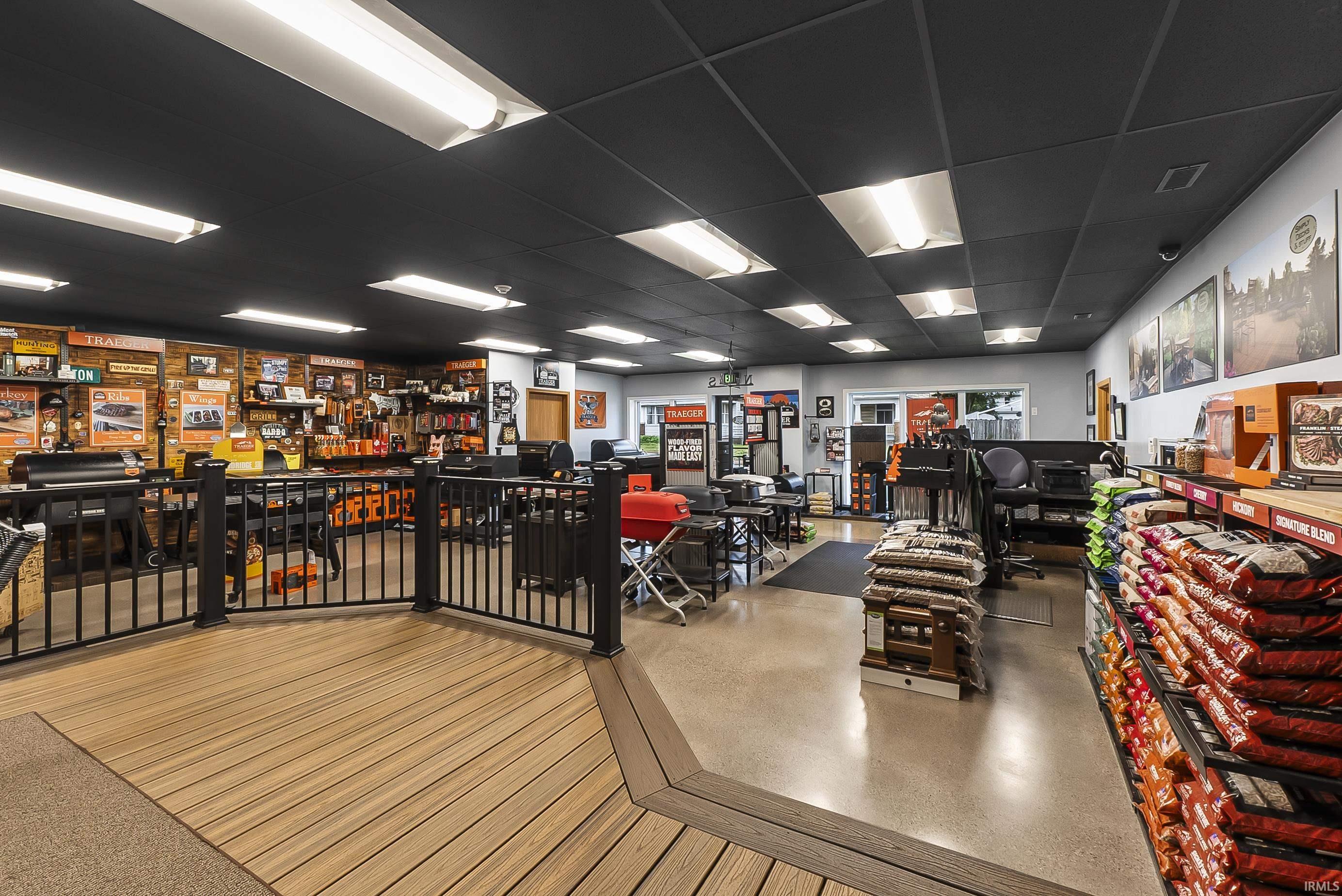 Fort Wayne, Indiana, 46805-3241, United States, 6 Bedrooms Bedrooms, ,4 BathroomsBathrooms,Residential,For Sale,1976576