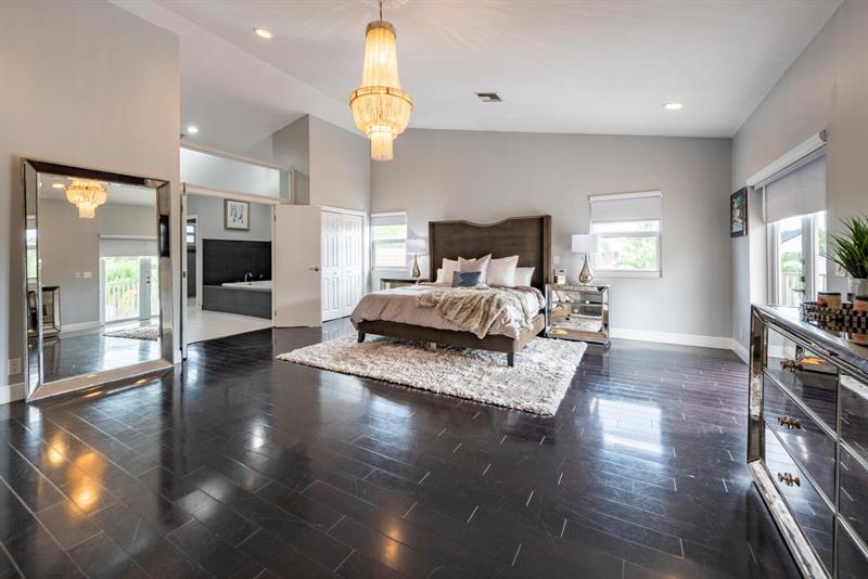 Plantation, Florida, 33324, United States, 4 Bedrooms Bedrooms, ,3 BathroomsBathrooms,Residential,For Sale,1987783