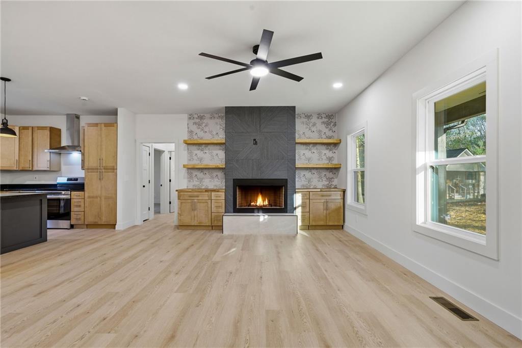 Ellijay, Georgia, 30540, United States, 3 Bedrooms Bedrooms, ,2 BathroomsBathrooms,Residential,For Sale,2038375