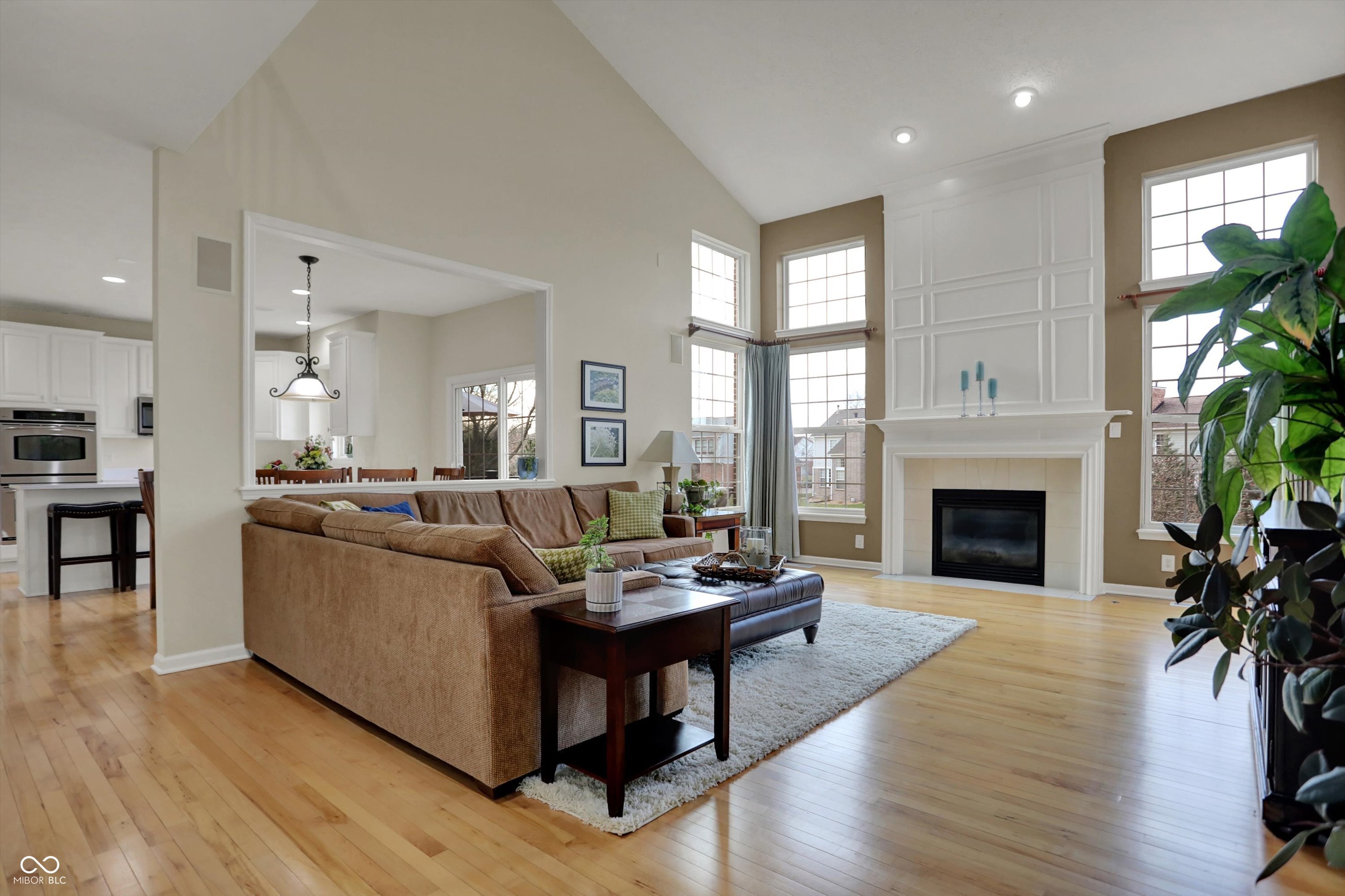Zionsville, Indiana, 46077, United States, 4 Bedrooms Bedrooms, ,4 BathroomsBathrooms,Residential,For Sale,1880613