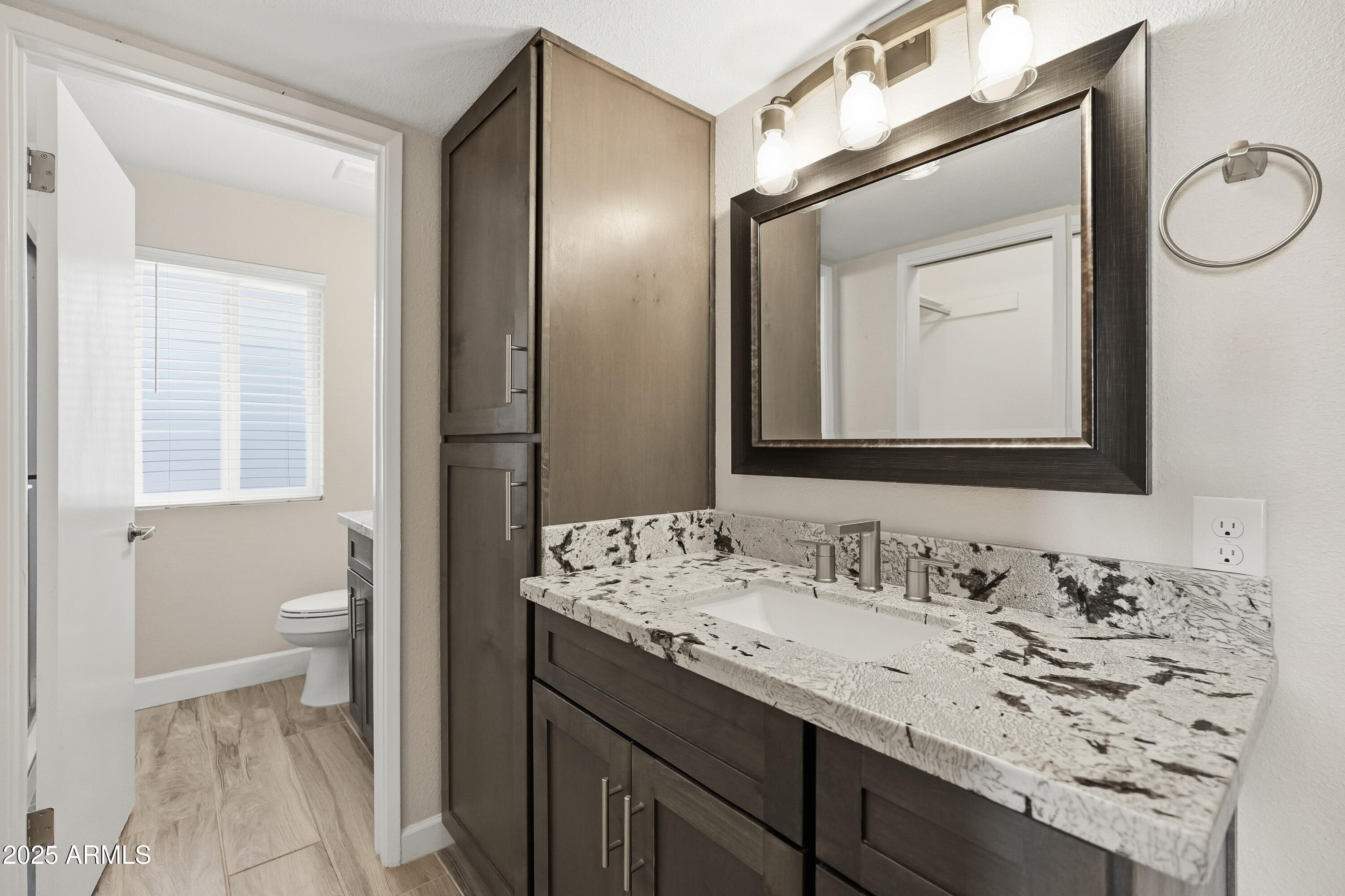 Sun City, Arizona, 85351, United States, 4 Bedrooms Bedrooms, ,2 BathroomsBathrooms,Residential,For Sale,1998355