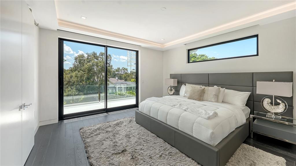 Sarasota, Florida, 34239, United States, 5 Bedrooms Bedrooms, ,8 BathroomsBathrooms,Residential,For Sale,1991570