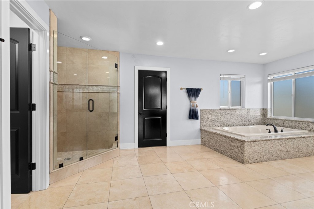Canyon Lake, California, 92587, United States, 5 Bedrooms Bedrooms, ,4 BathroomsBathrooms,Residential,For Sale,2024689