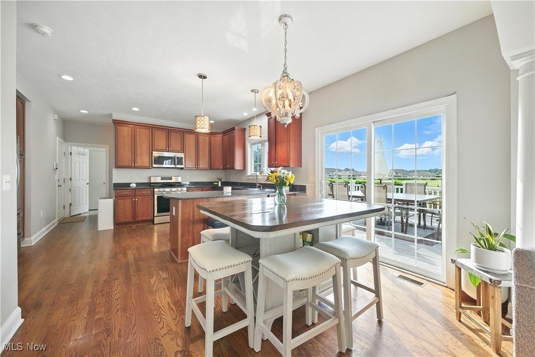 Columbiana, Ohio, 44408, United States, 4 Bedrooms Bedrooms, ,4 BathroomsBathrooms,Residential,For Sale,1977741