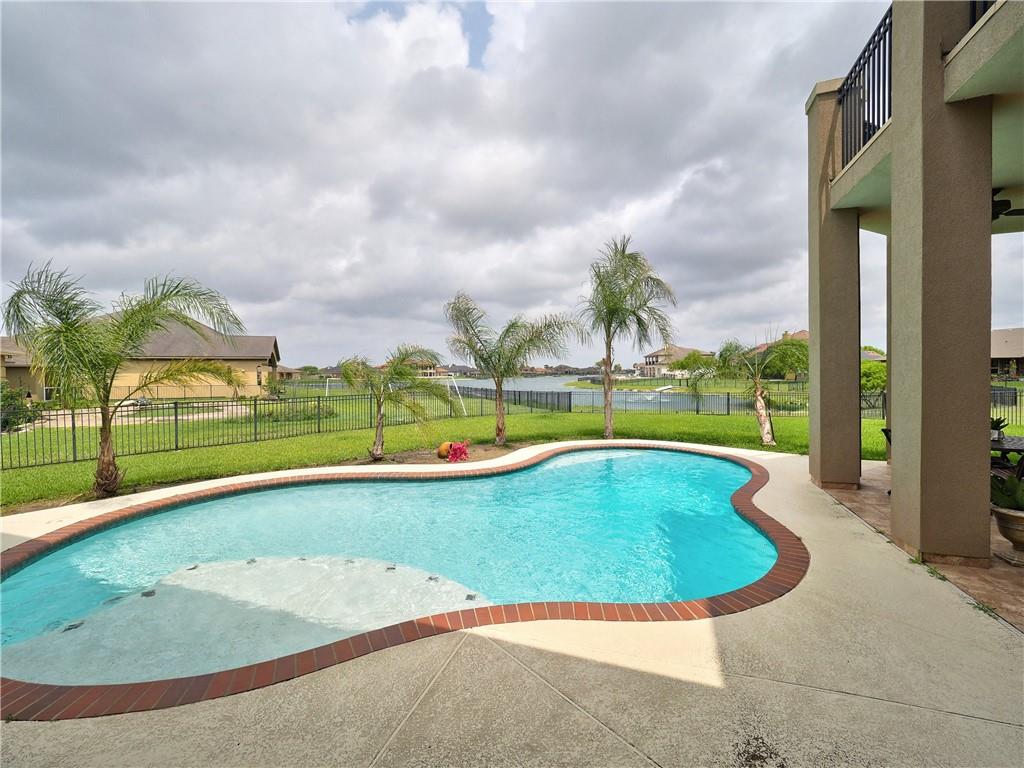 Corpus Christi, Texas, 78414, United States, 4 Bedrooms Bedrooms, ,4 BathroomsBathrooms,Residential,For Sale,1846858