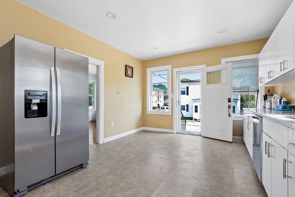 Quincy, Massachusetts, 02169, United States, 4 Bedrooms Bedrooms, ,2 BathroomsBathrooms,Residential,For Sale,1919817