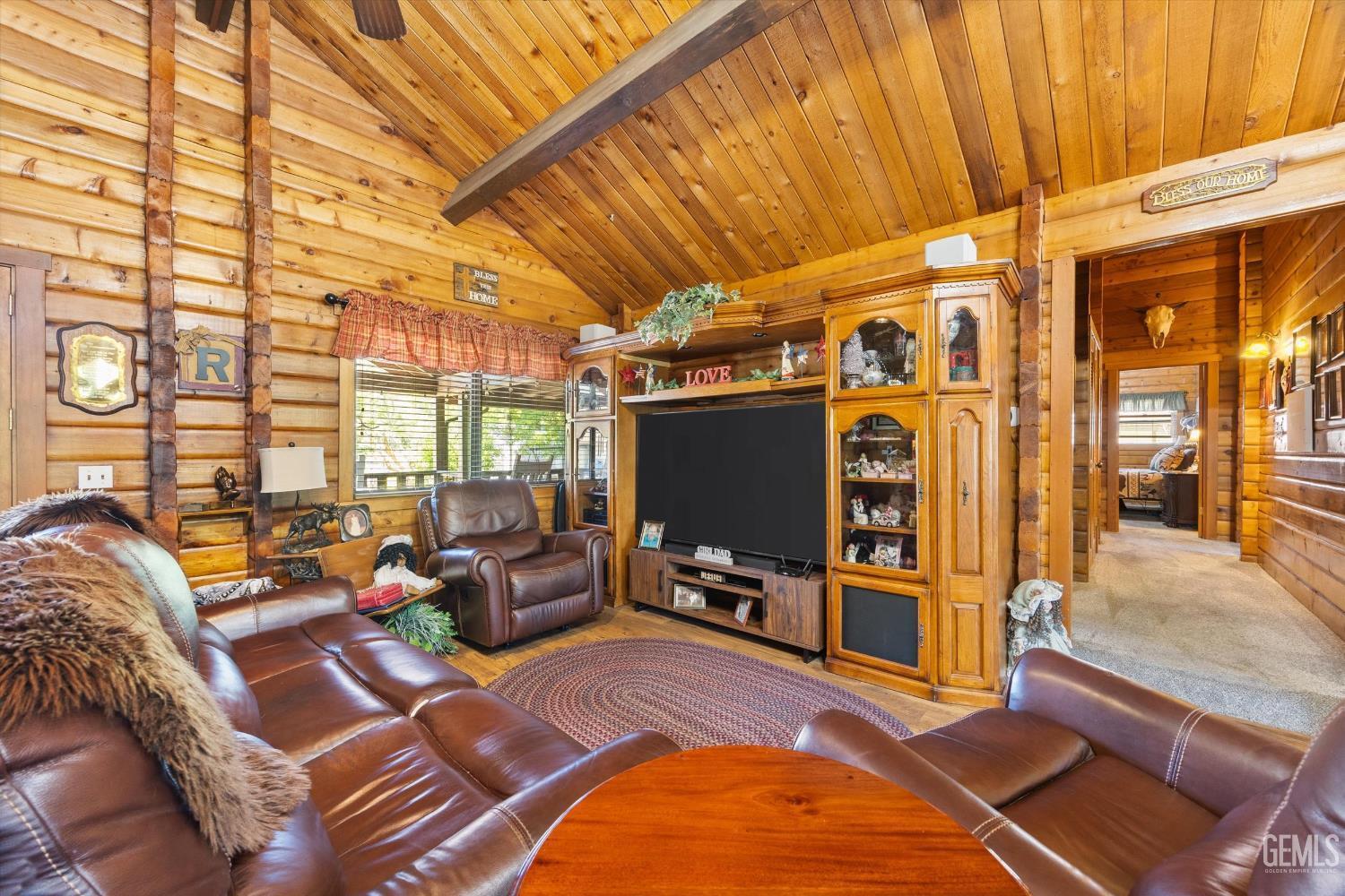 Tehachapi, California, 93561, United States, 3 Bedrooms Bedrooms, ,2 BathroomsBathrooms,Residential,For Sale,2049487
