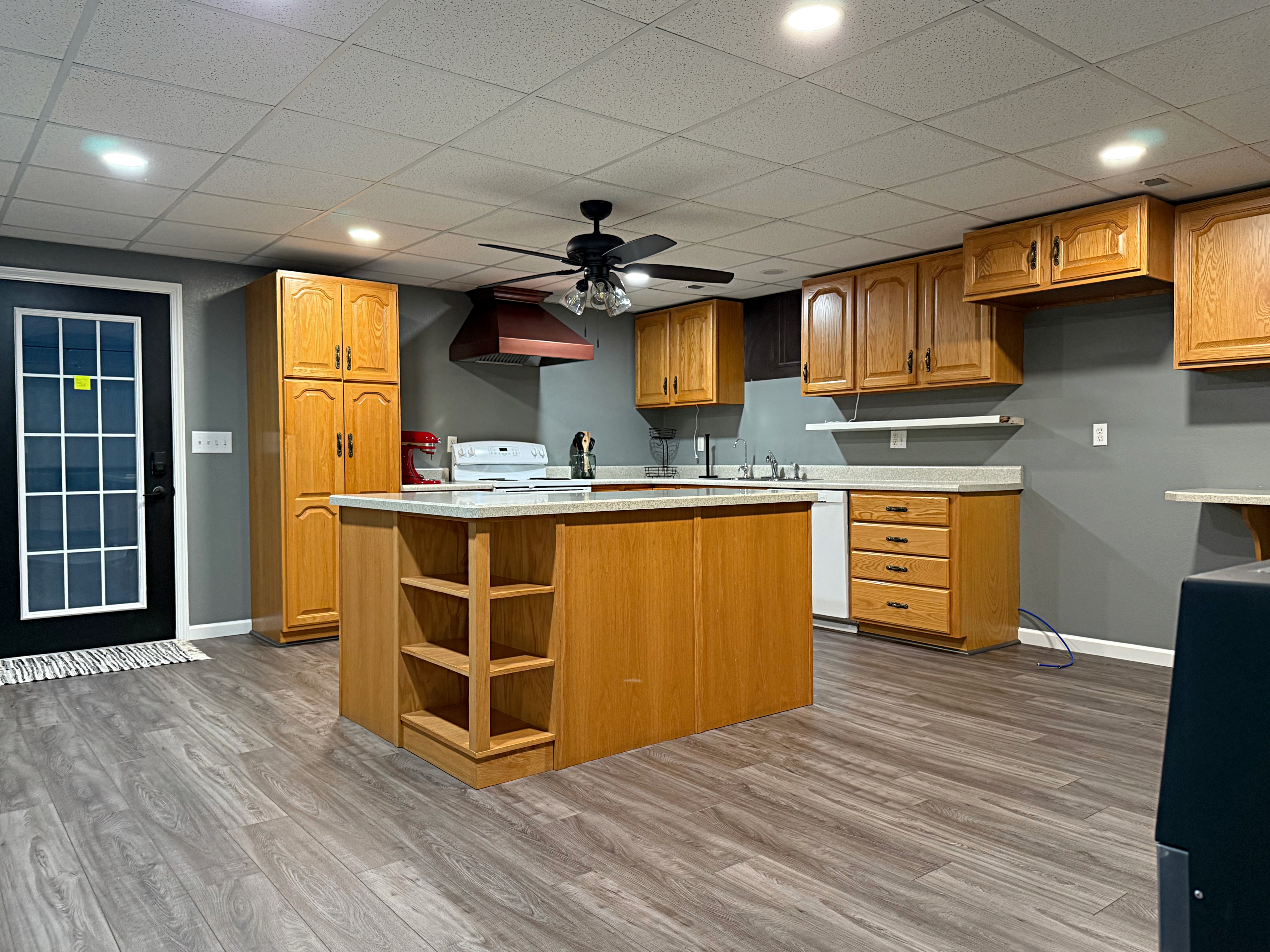 Loogootee, Indiana, 47553, United States, 4 Bedrooms Bedrooms, ,3 BathroomsBathrooms,Residential,For Sale,2005649