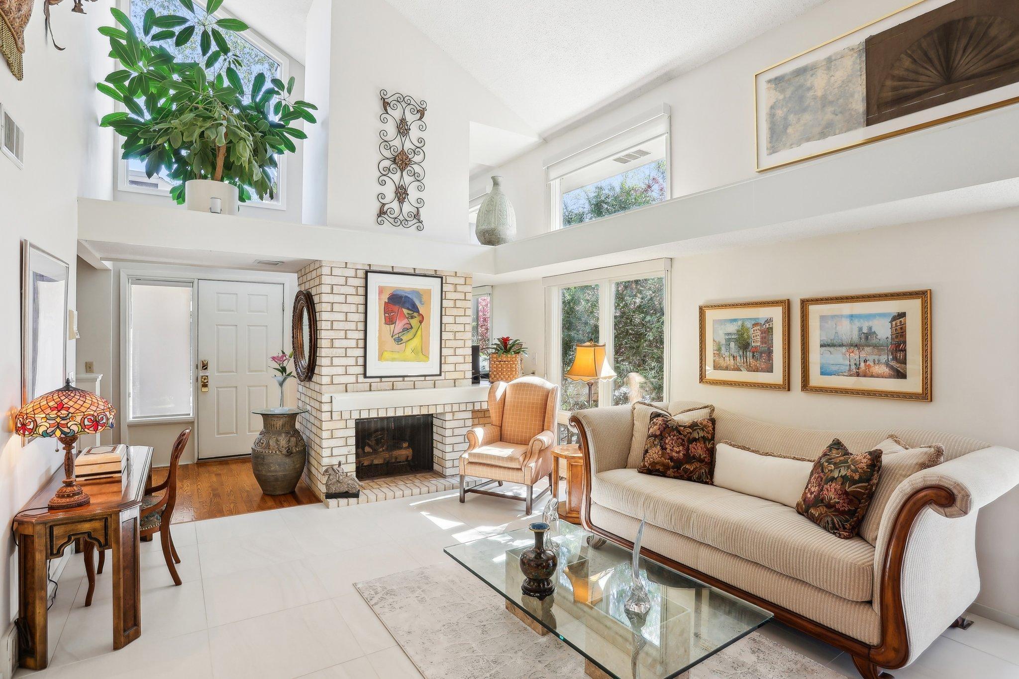 Edina, Minnesota, 55439, United States, 2 Bedrooms Bedrooms, ,3 BathroomsBathrooms,Residential,For Sale,1820089