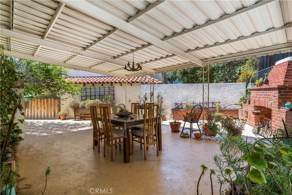 Glendale, California, 91206, United States, 2 Bedrooms Bedrooms, ,2 BathroomsBathrooms,Residential,For Sale,1978783