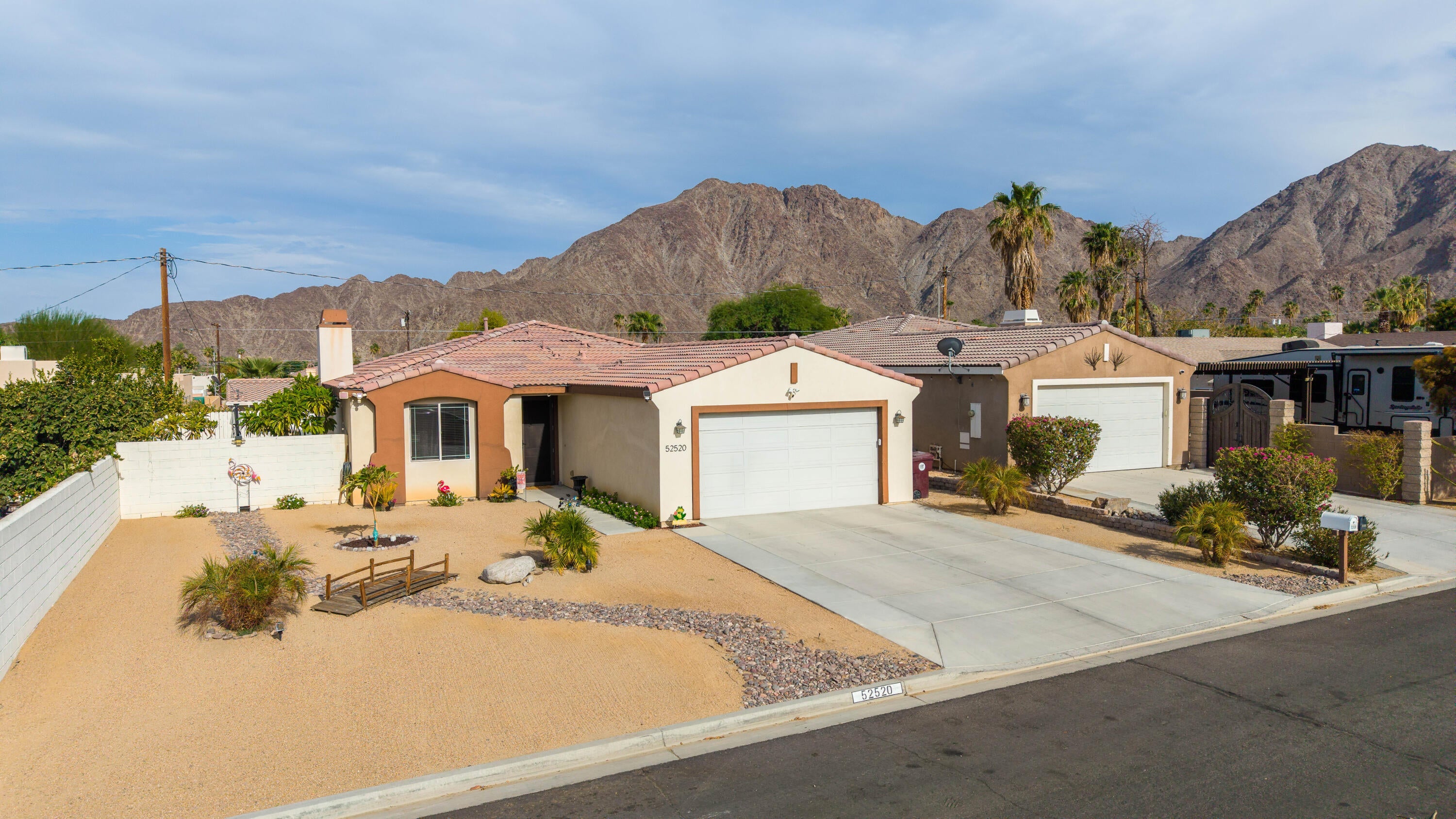 Avenida Herrera , LA Quinta, CA 92253