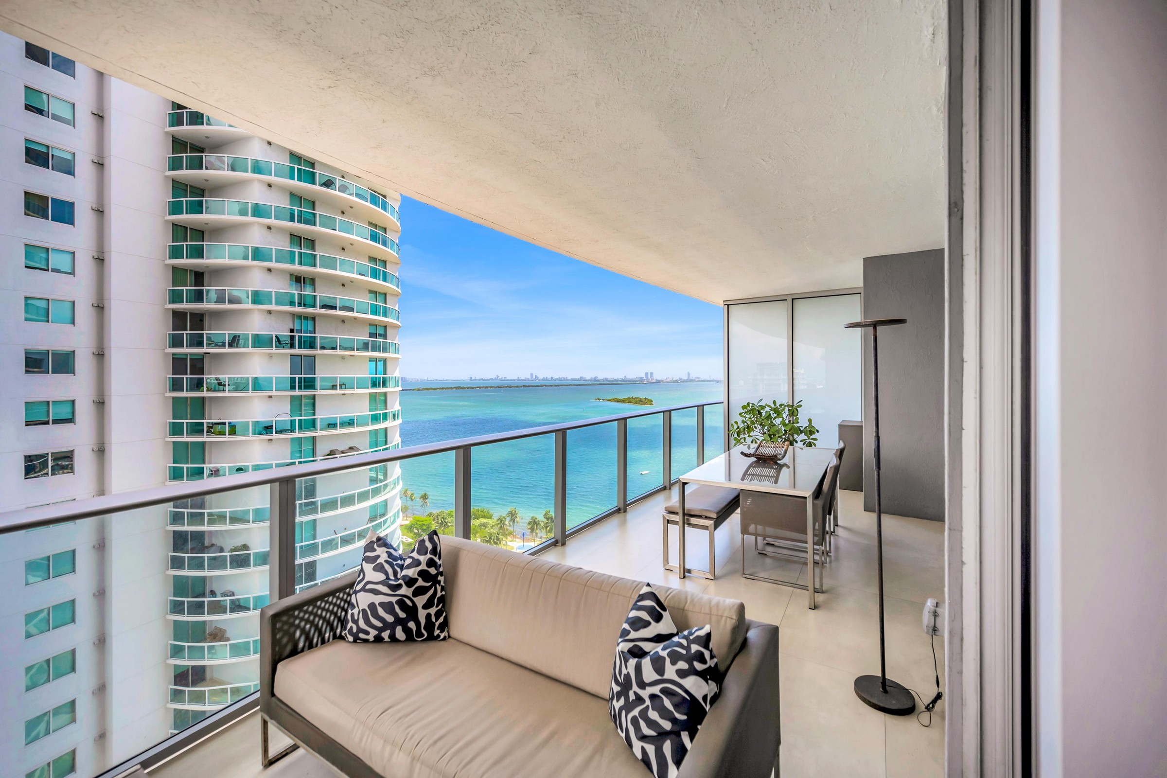  488 NE 18th St, Miami, FL, 33132 - 物件實景
