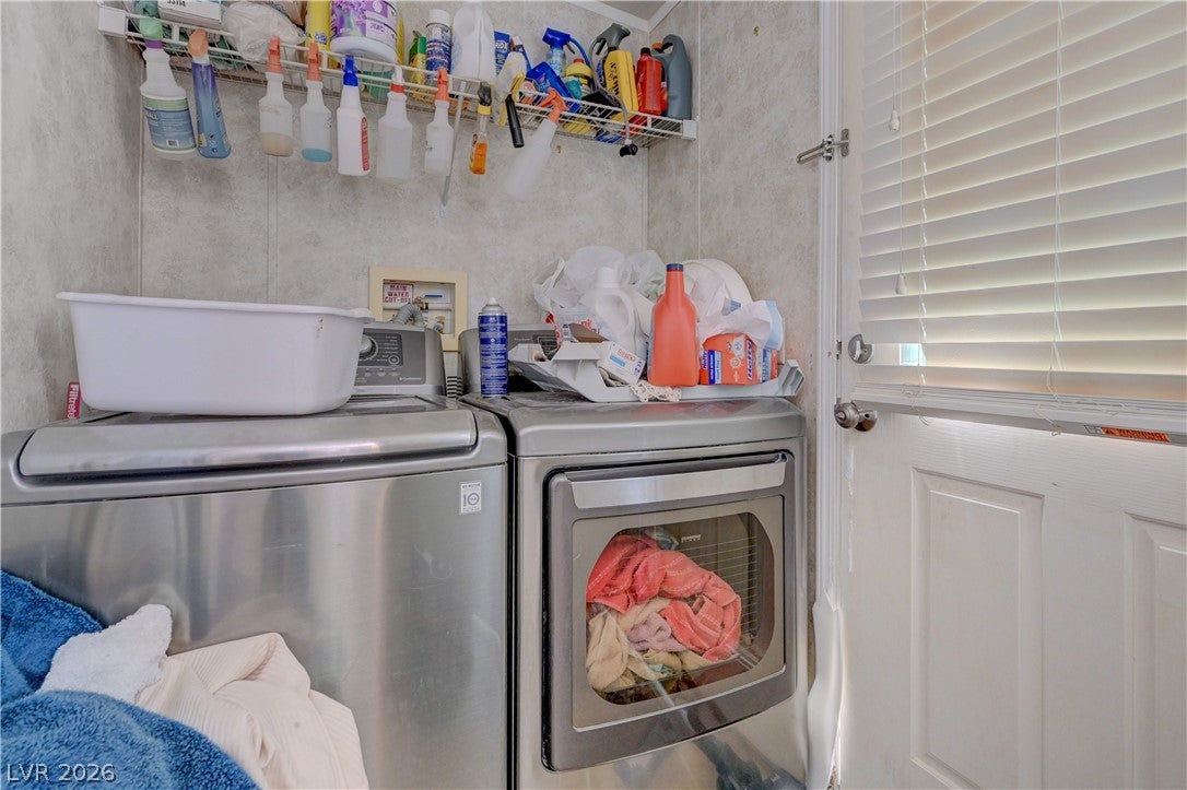 Las Vegas, Nevada, 89161, United States, 3 Bedrooms Bedrooms, ,2 BathroomsBathrooms,Residential,For Sale,2032219