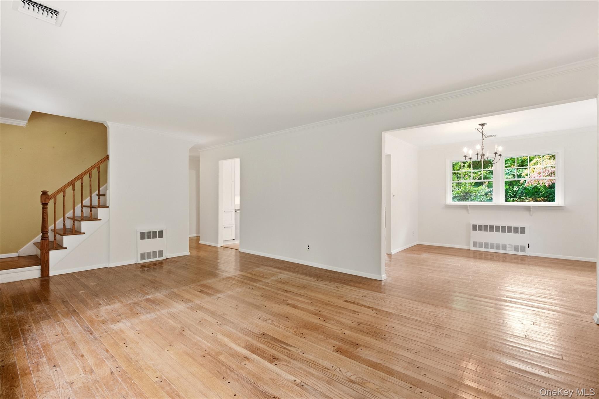  174 Flower Hill Road, Halesite, NY, 11743 - 物件實景