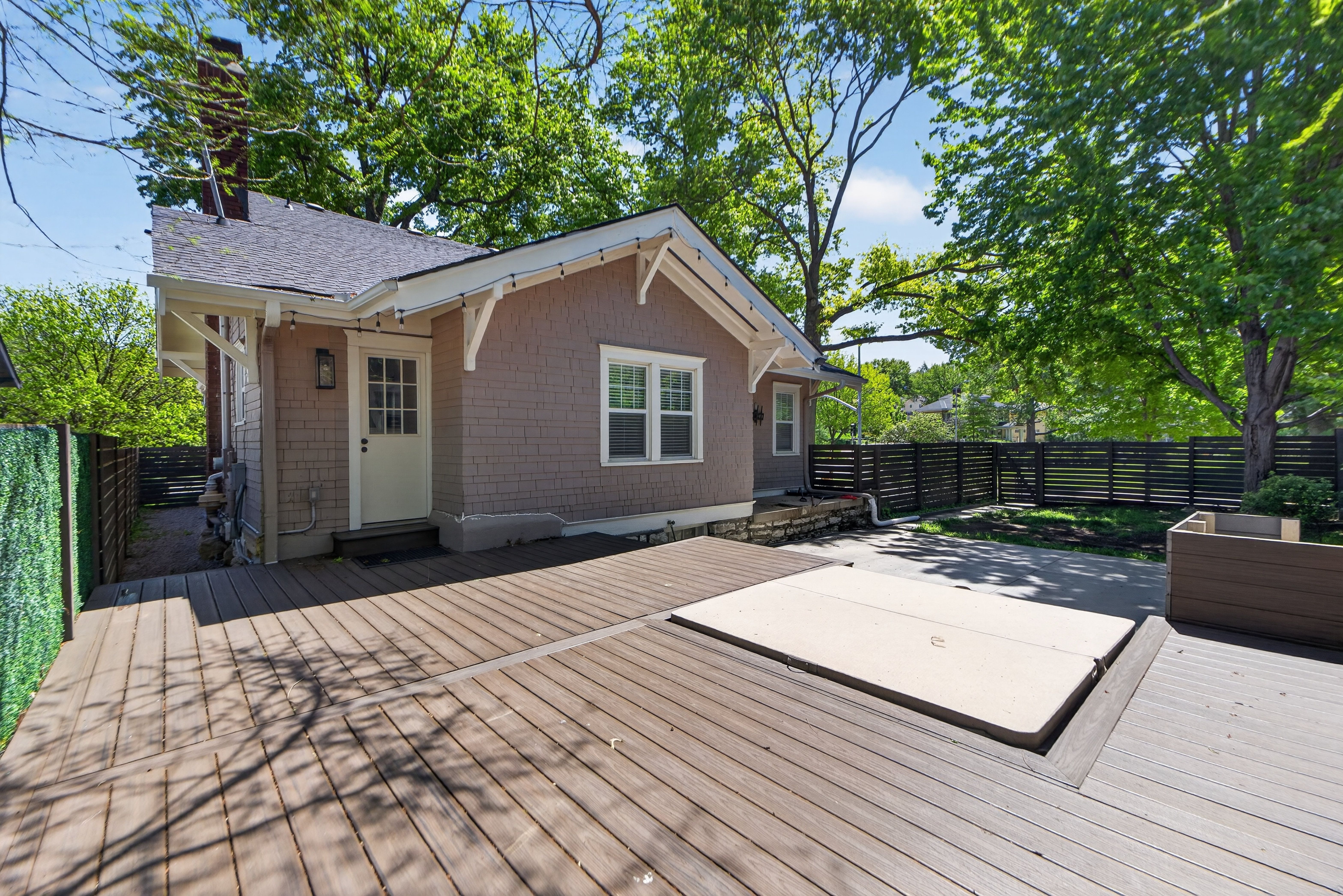  5850 Brookside Boulevard, Kansas City, MO 64113 - 物件實景