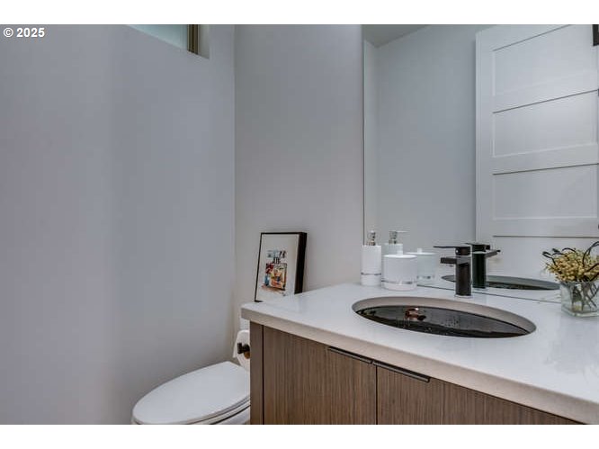 Camas, Washington, 98607, United States, 4 Bedrooms Bedrooms, ,3 BathroomsBathrooms,Residential,For Sale,1826713