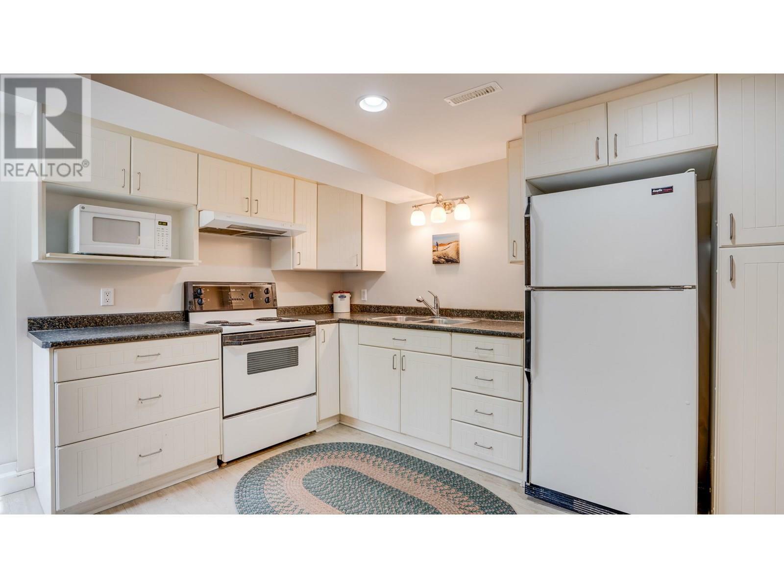 VERNON, British Columbia, V1T 1J7, CA, 5 Bedrooms Bedrooms, ,2 BathroomsBathrooms,Residential,For Sale,1865699