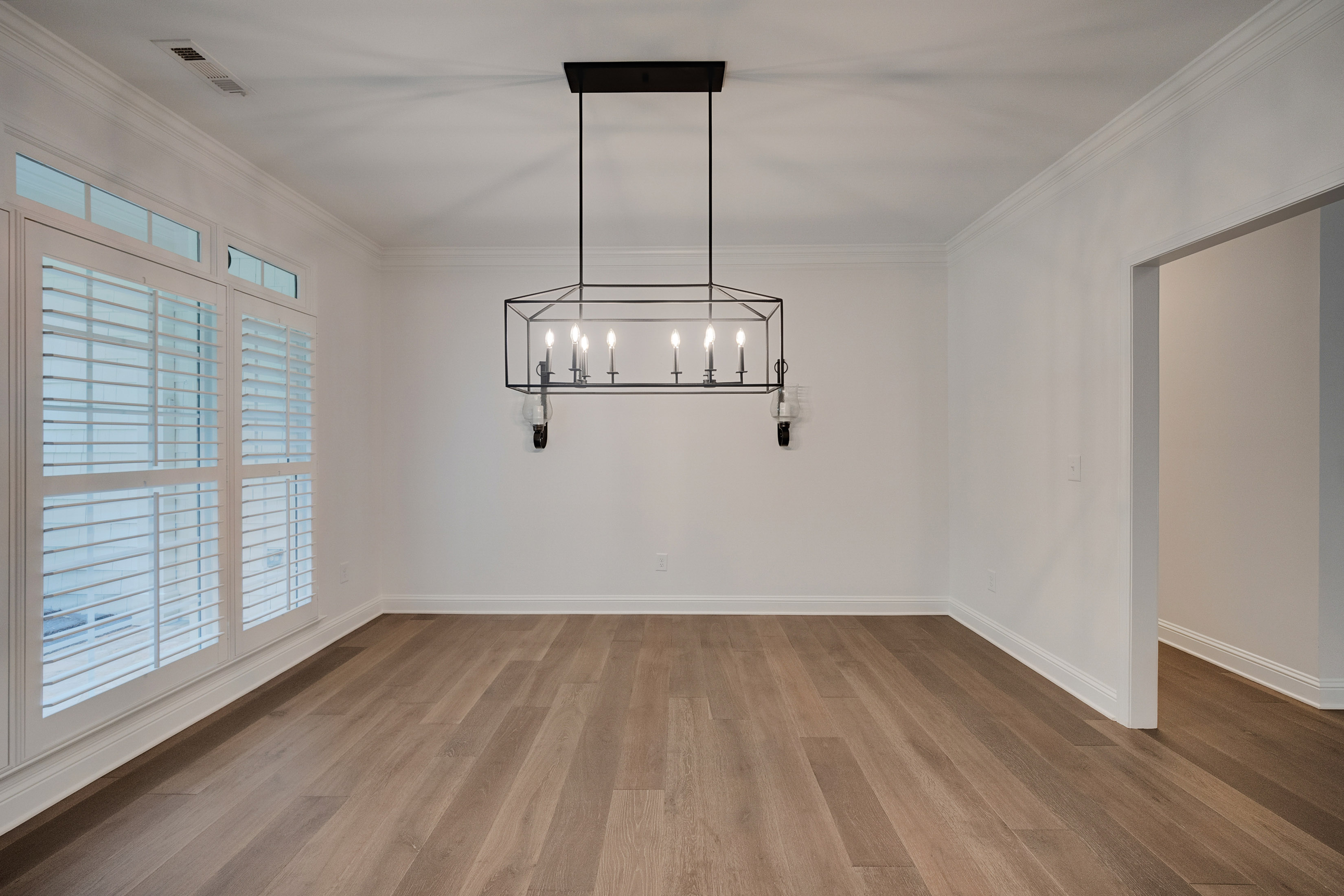  Stunning Craftsman-Style Home Featuring a Desirable Primary Suite on Main Level - 物件實景