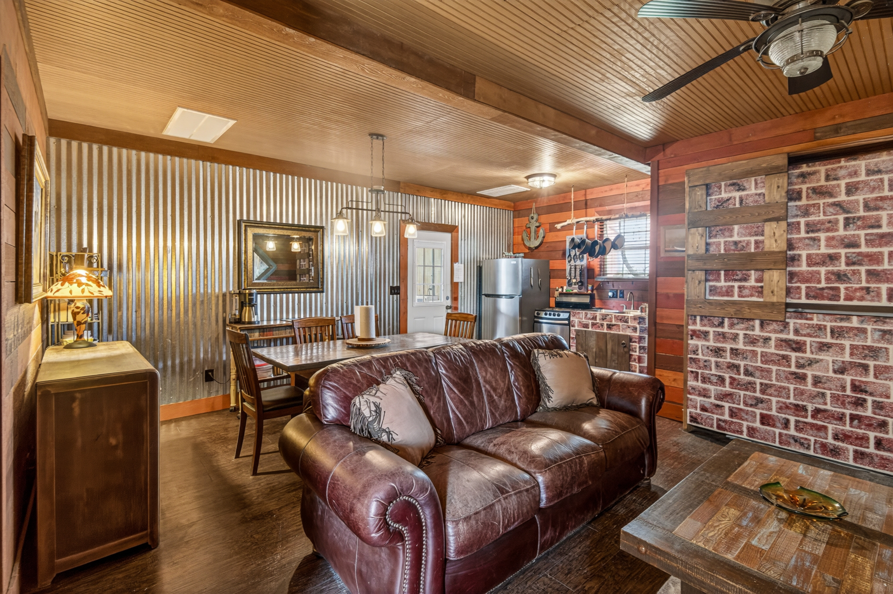  A Turnkey Bosque County Retreat Built for Recreation - 物件實景