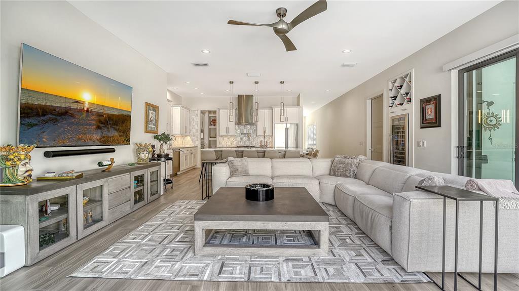 Sarasota, Florida, 34236, United States, 4 Bedrooms Bedrooms, ,4 BathroomsBathrooms,Residential,For Sale,2000414