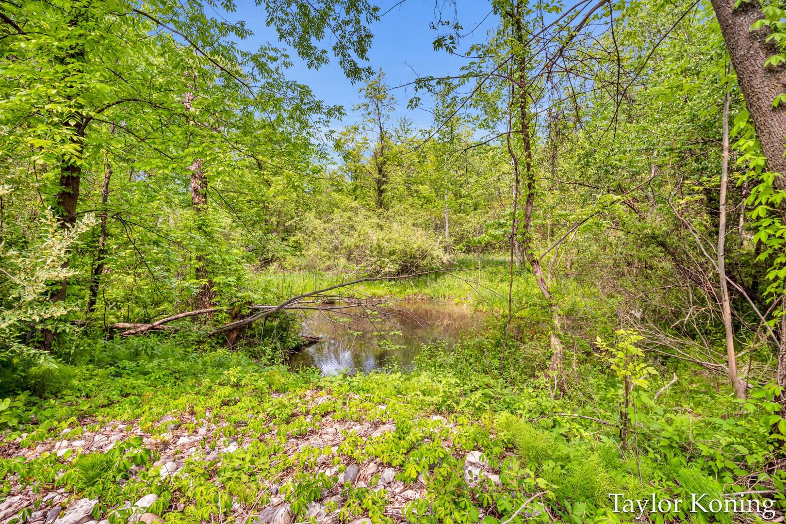 Hart, Michigan, 49420, United States, 2 Bedrooms Bedrooms, ,2 BathroomsBathrooms,Residential,For Sale,1949749