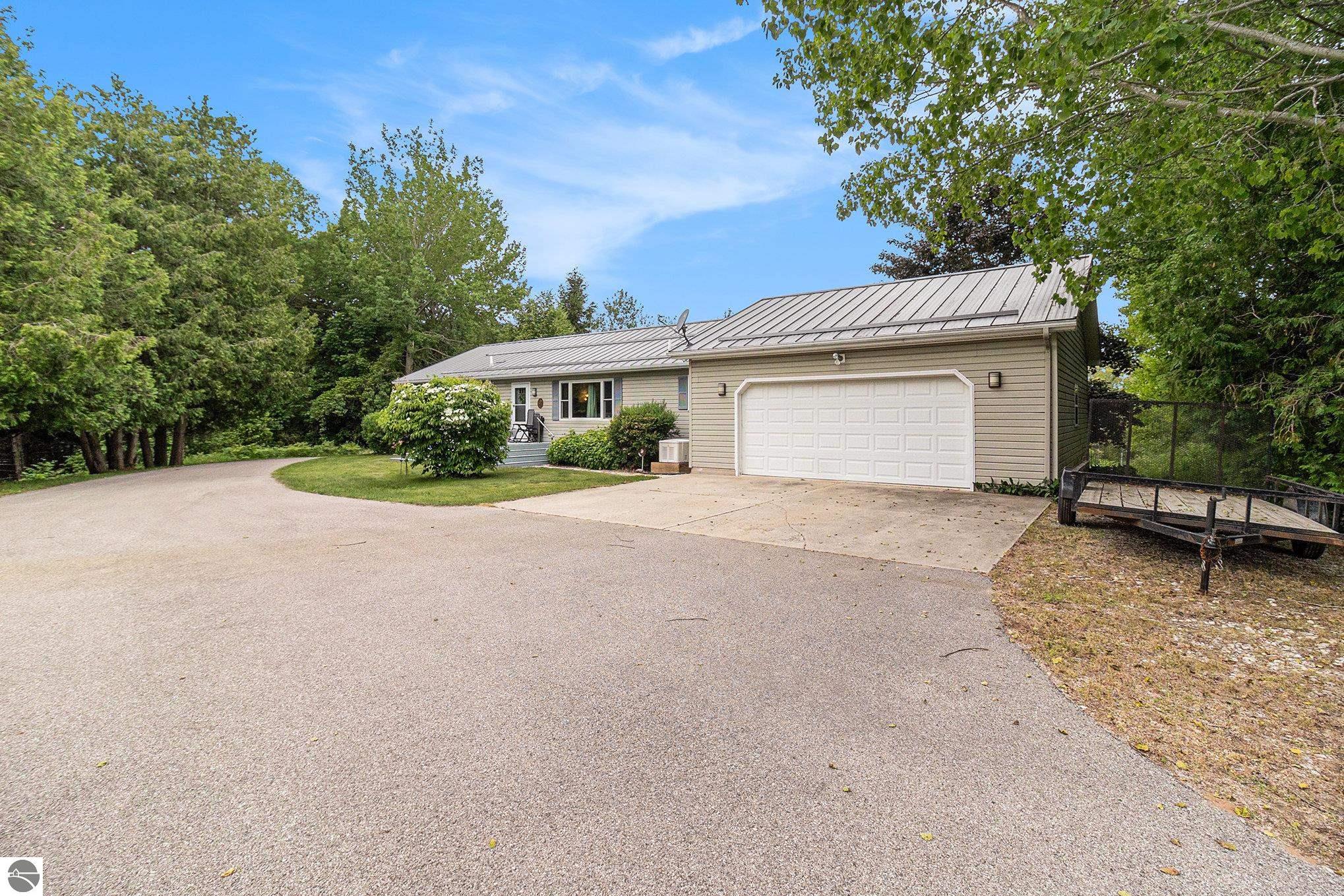 Frankfort, Michigan, 49635, United States, 4 Bedrooms Bedrooms, ,3 BathroomsBathrooms,Residential,For Sale,2048636