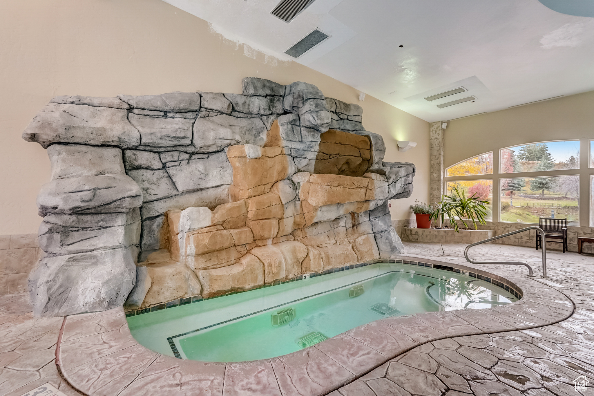 Midway, Utah, 84049, United States, 3 Bedrooms Bedrooms, ,3 BathroomsBathrooms,Residential,For Sale,1827557