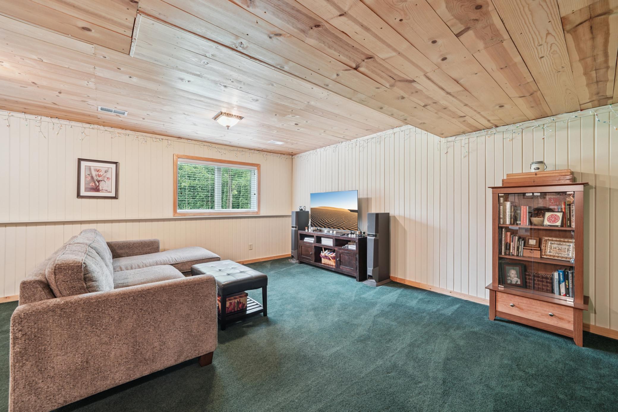 Eden Prairie, Minnesota, 55347, United States, 5 Bedrooms Bedrooms, ,5 BathroomsBathrooms,Residential,For Sale,1877430