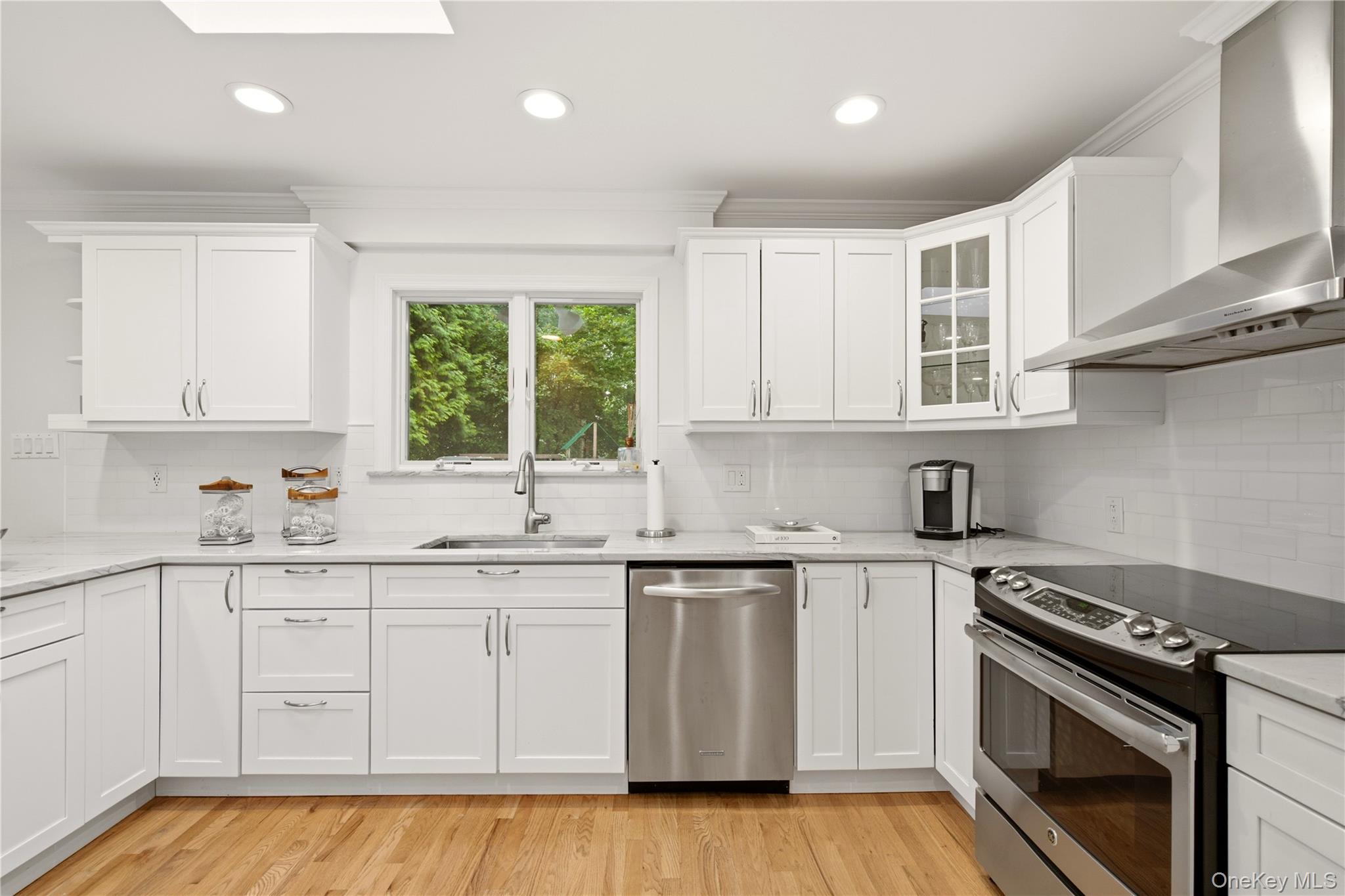  29 Sycamore Drive, Roslyn, NY, 11576 - 物件實景