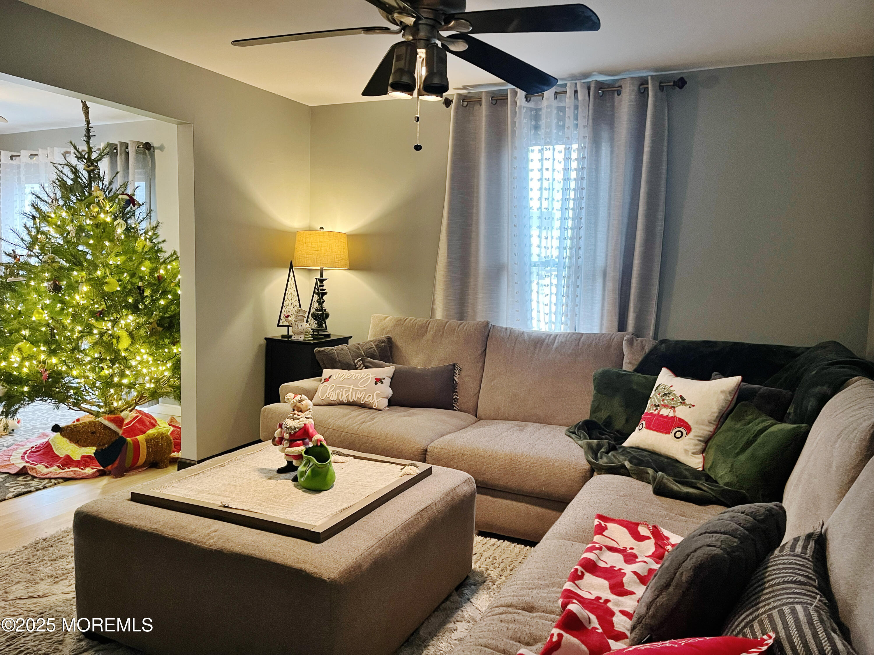 Hazlet, New Jersey, 07734, United States, 3 Bedrooms Bedrooms, ,2 BathroomsBathrooms,Residential,For Sale,2000069