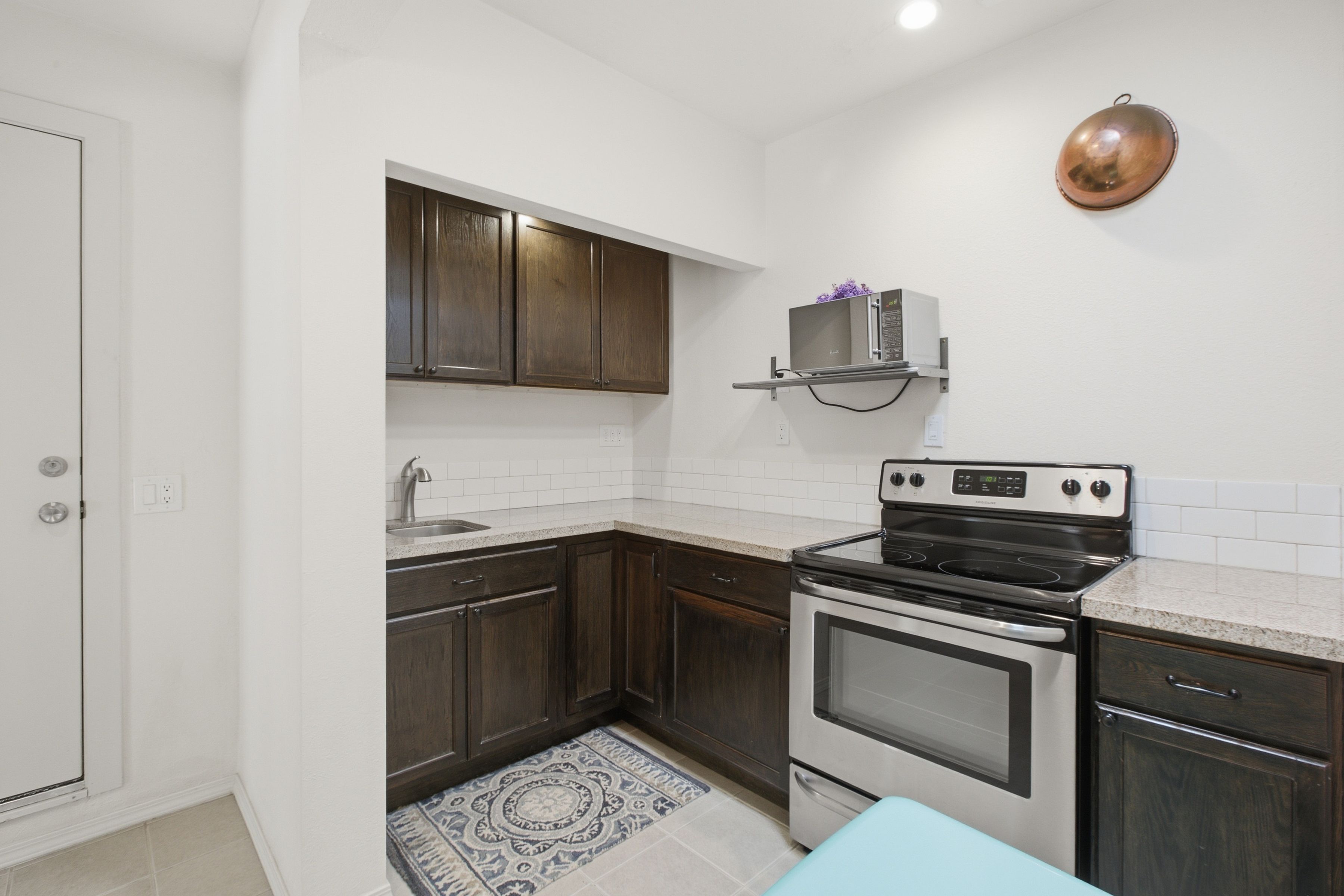  3540 Oak Place - 物件實景