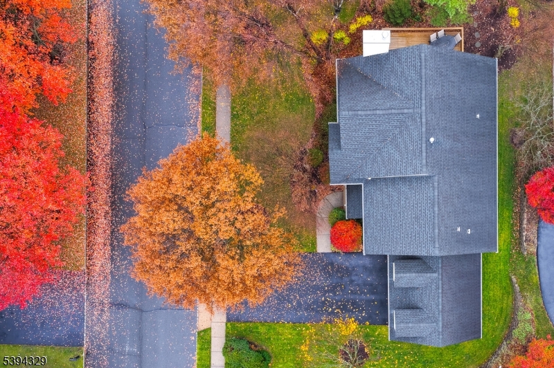 Bernards Twp., New Jersey, 07920, United States, 5 Bedrooms Bedrooms, ,3 BathroomsBathrooms,Residential,For Sale,1992949