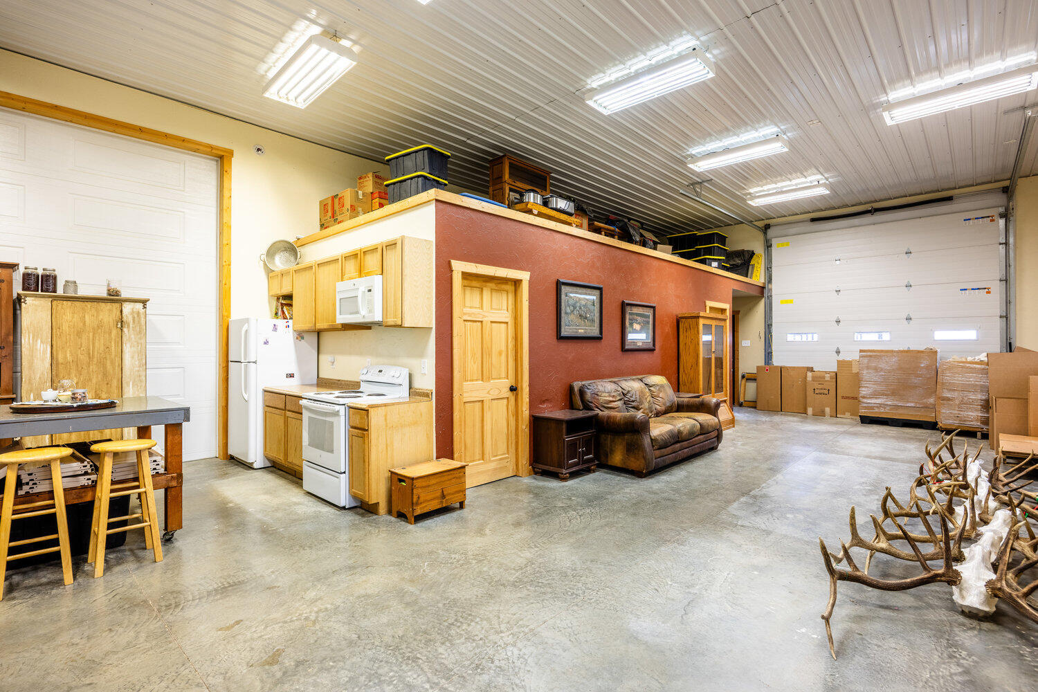 Sheridan, Wyoming, 82801, United States, 2 Bedrooms Bedrooms, ,1 BathroomBathrooms,Residential,For Sale,1907436