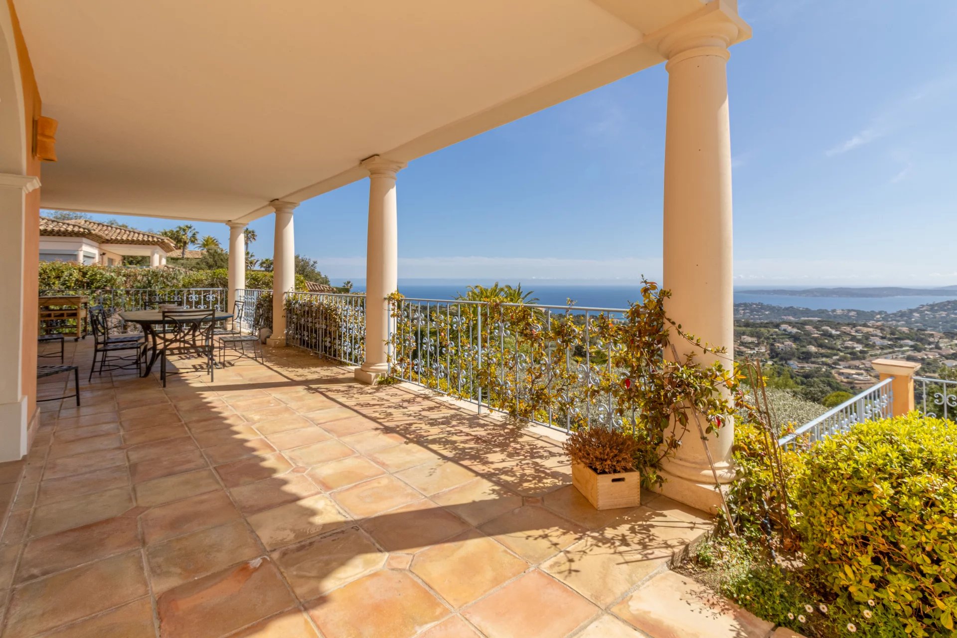 Sainte-Maxime, Provence-Alpes-Côte d’Azur, 83120, FR, 6 Bedrooms Bedrooms, ,7 BathroomsBathrooms,Residential,For Sale,1570593