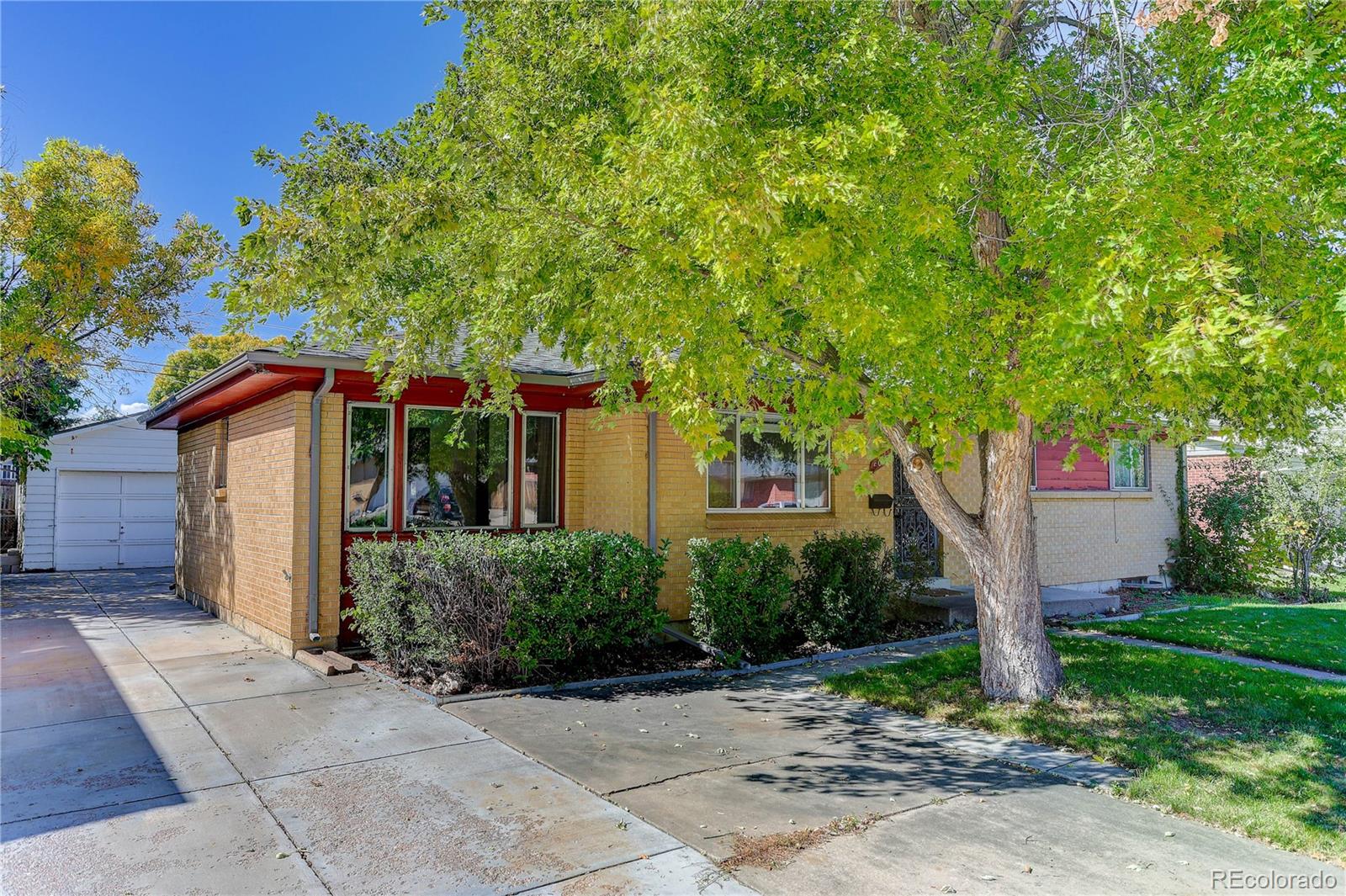 Arvada, Colorado, 80004, United States, 3 Bedrooms Bedrooms, ,1 BathroomBathrooms,Residential,For Sale,1960914