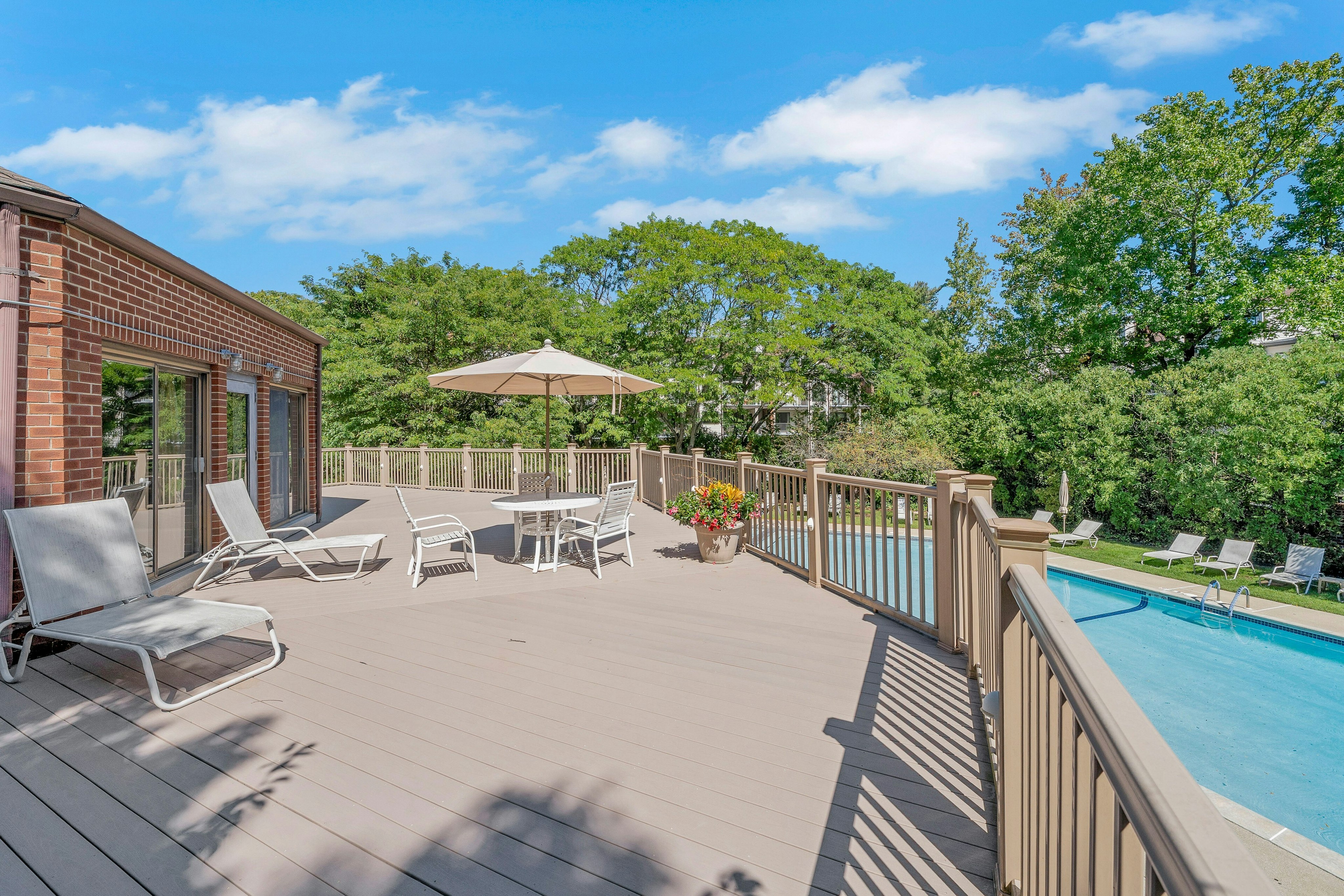  2 Eliot Court, Teaneck, NJ 07666 - 物件實景