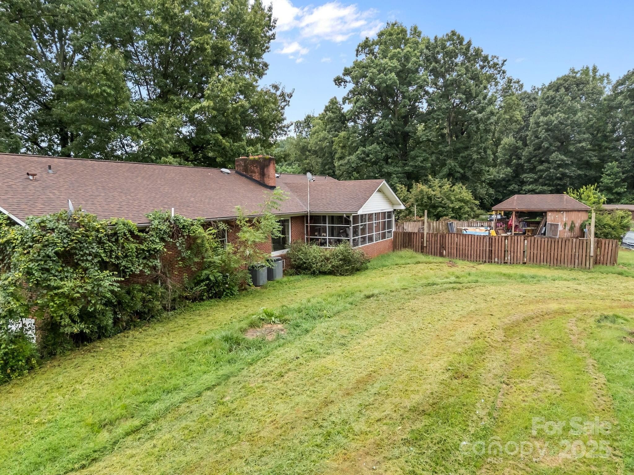 Cleveland, North Carolina, 27013, United States, 4 Bedrooms Bedrooms, ,4 BathroomsBathrooms,Residential,For Sale,1915342