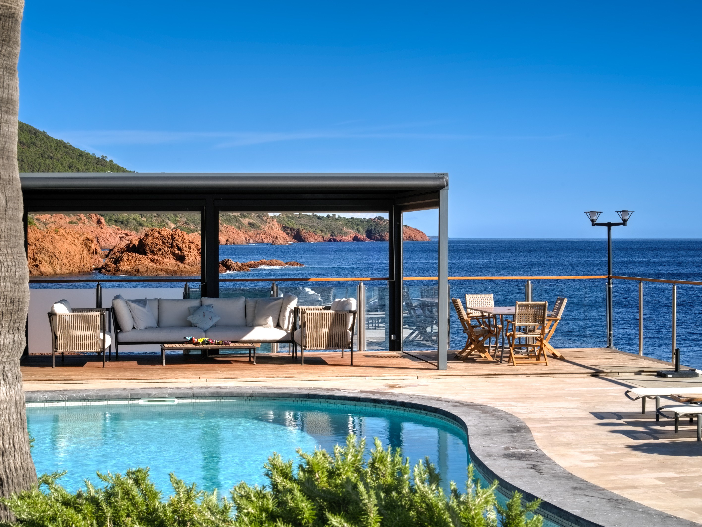  Seafront villa in Anthéor Corniche d’Or, French Riviera, Between Cannes and Sai… - 物件實景