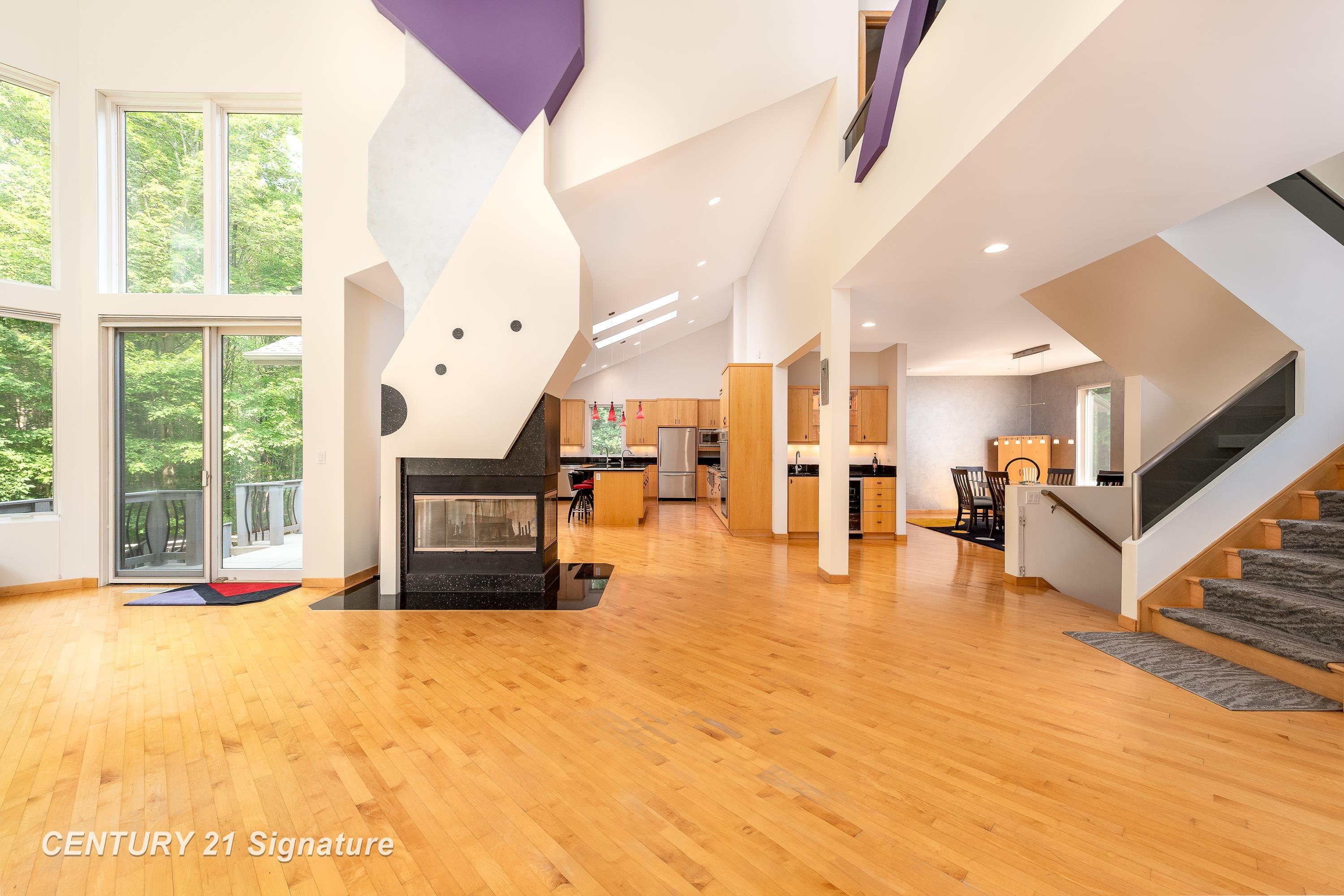 Midland, Michigan, 48642, United States, 4 Bedrooms Bedrooms, ,5 BathroomsBathrooms,Residential,For Sale,1979338