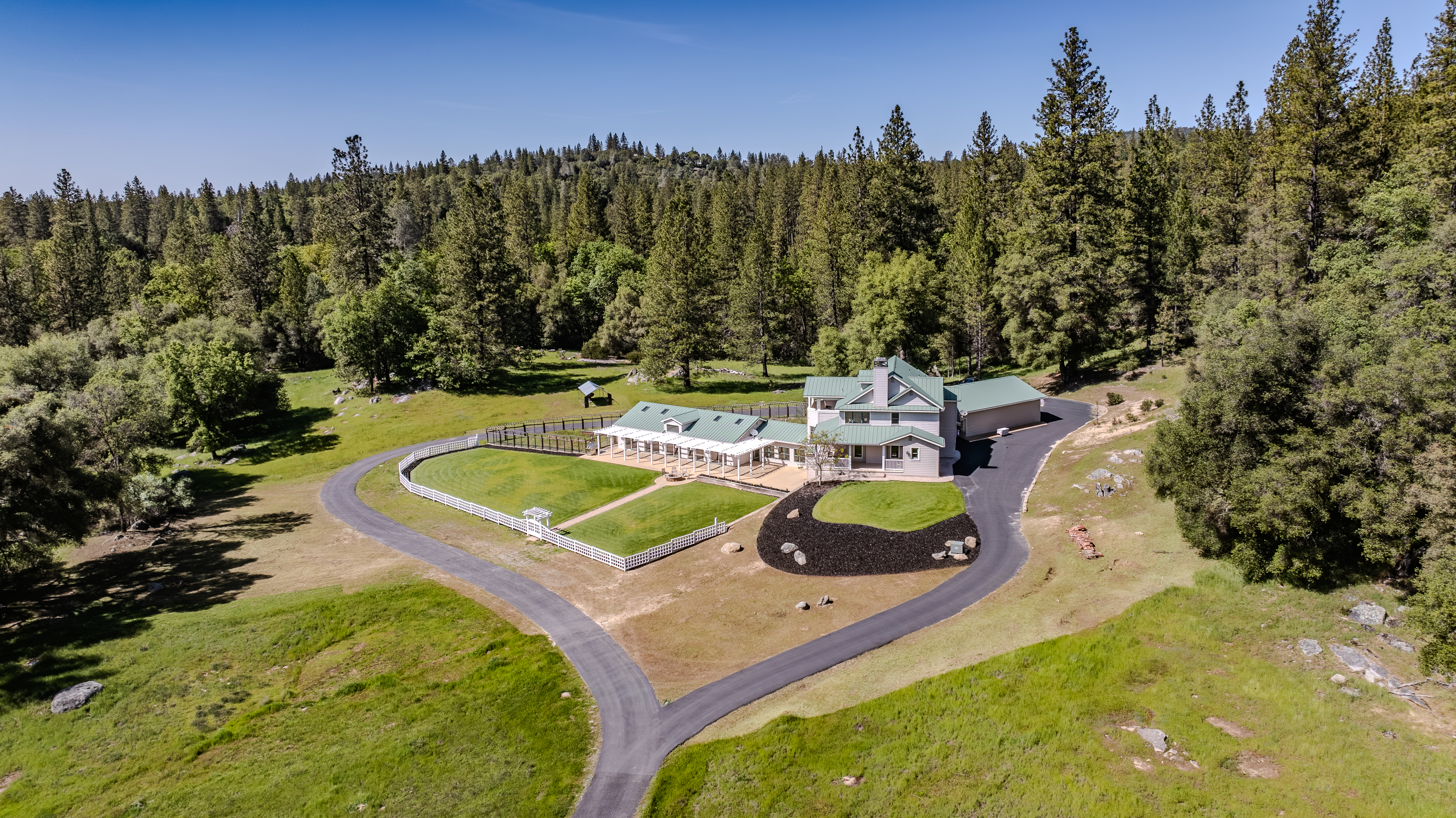  40 Acres - Fully Wheelchair Accessible - Indoor Pool - 物件實景